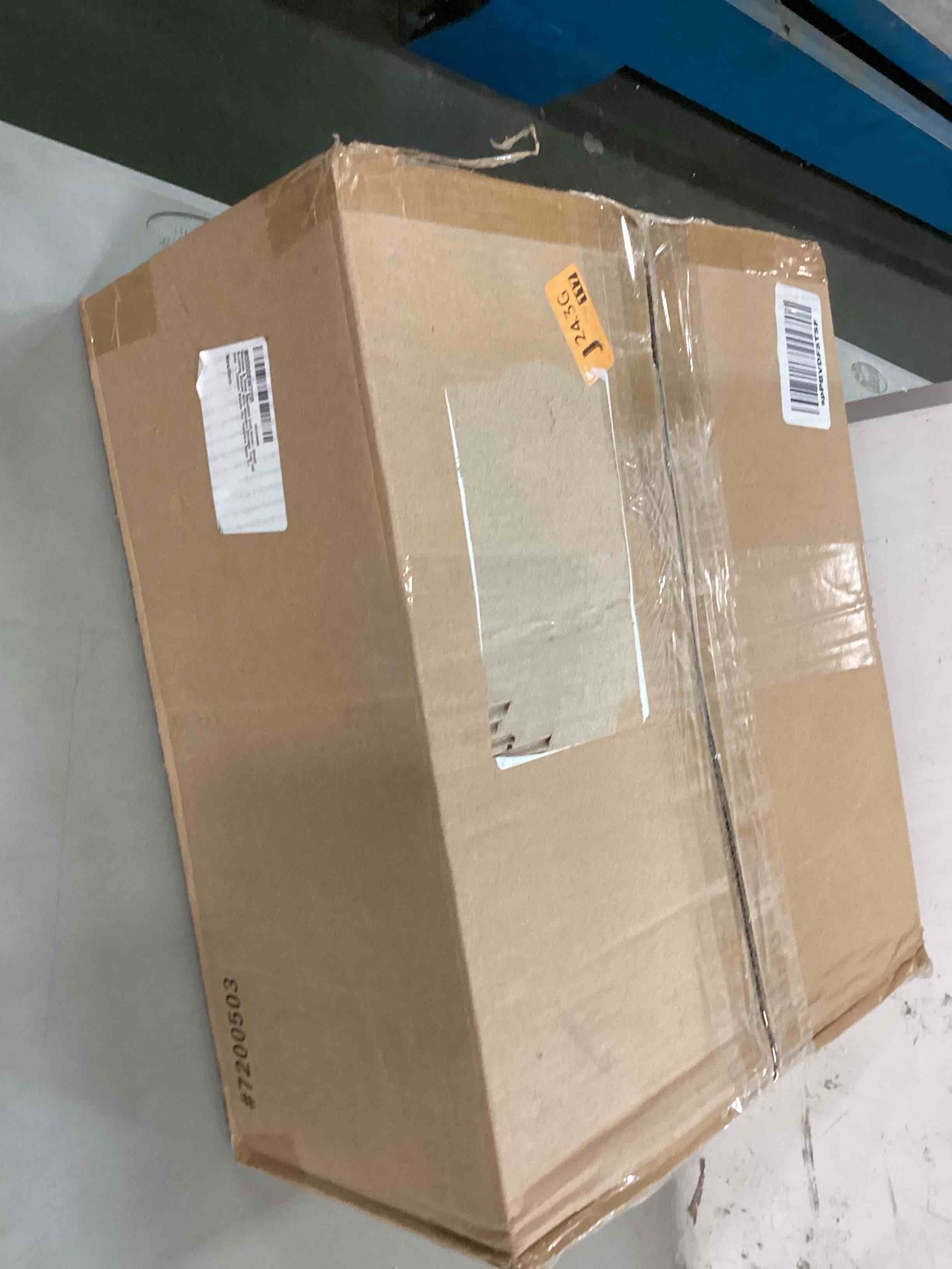 https://s3.amazonaws.com/lotting-images-prod/bidfta/YEL5847842_1703966087585.jpeg