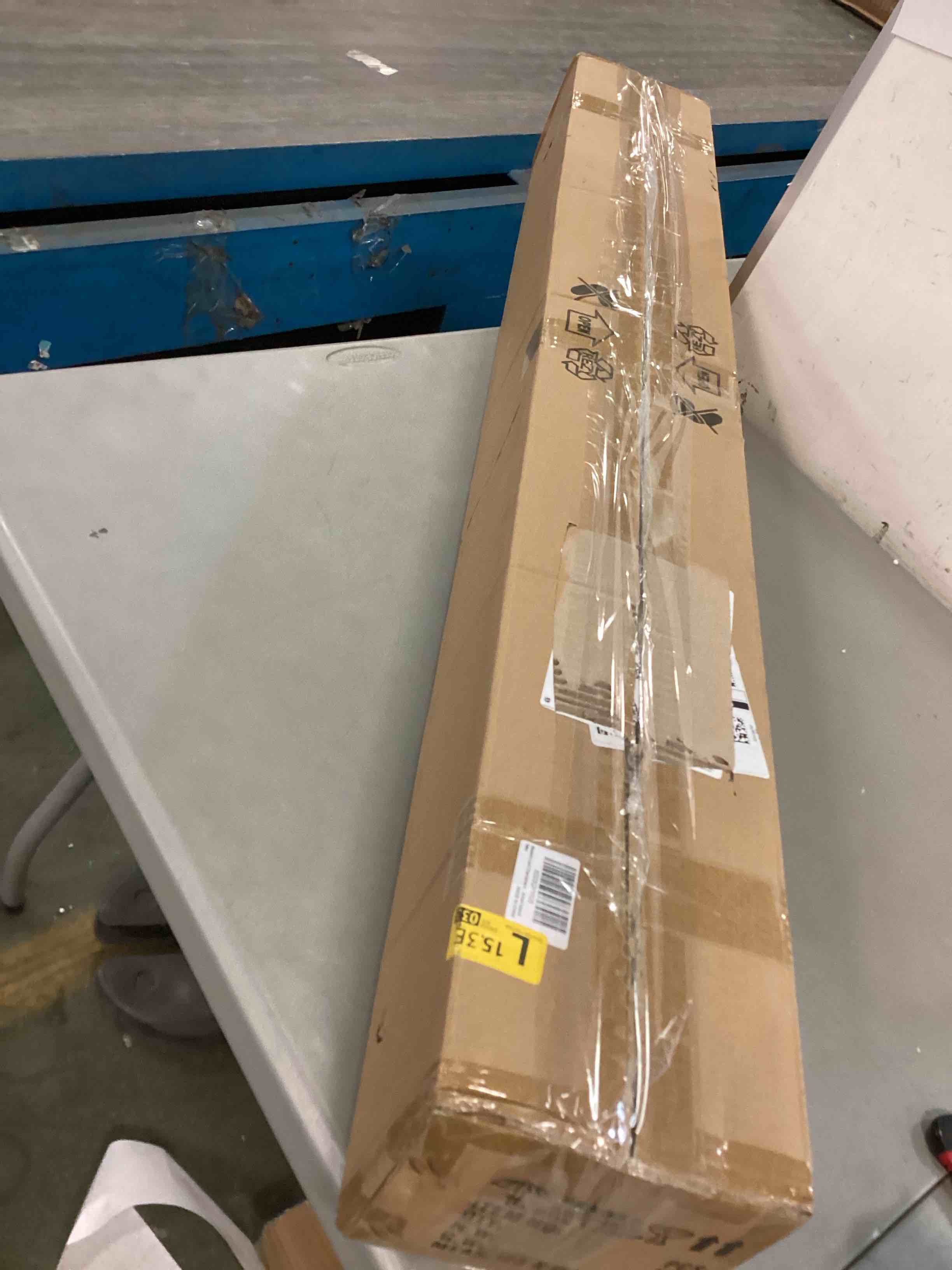https://s3.amazonaws.com/lotting-images-prod/bidfta/YEL5847850_1703968005430.jpeg