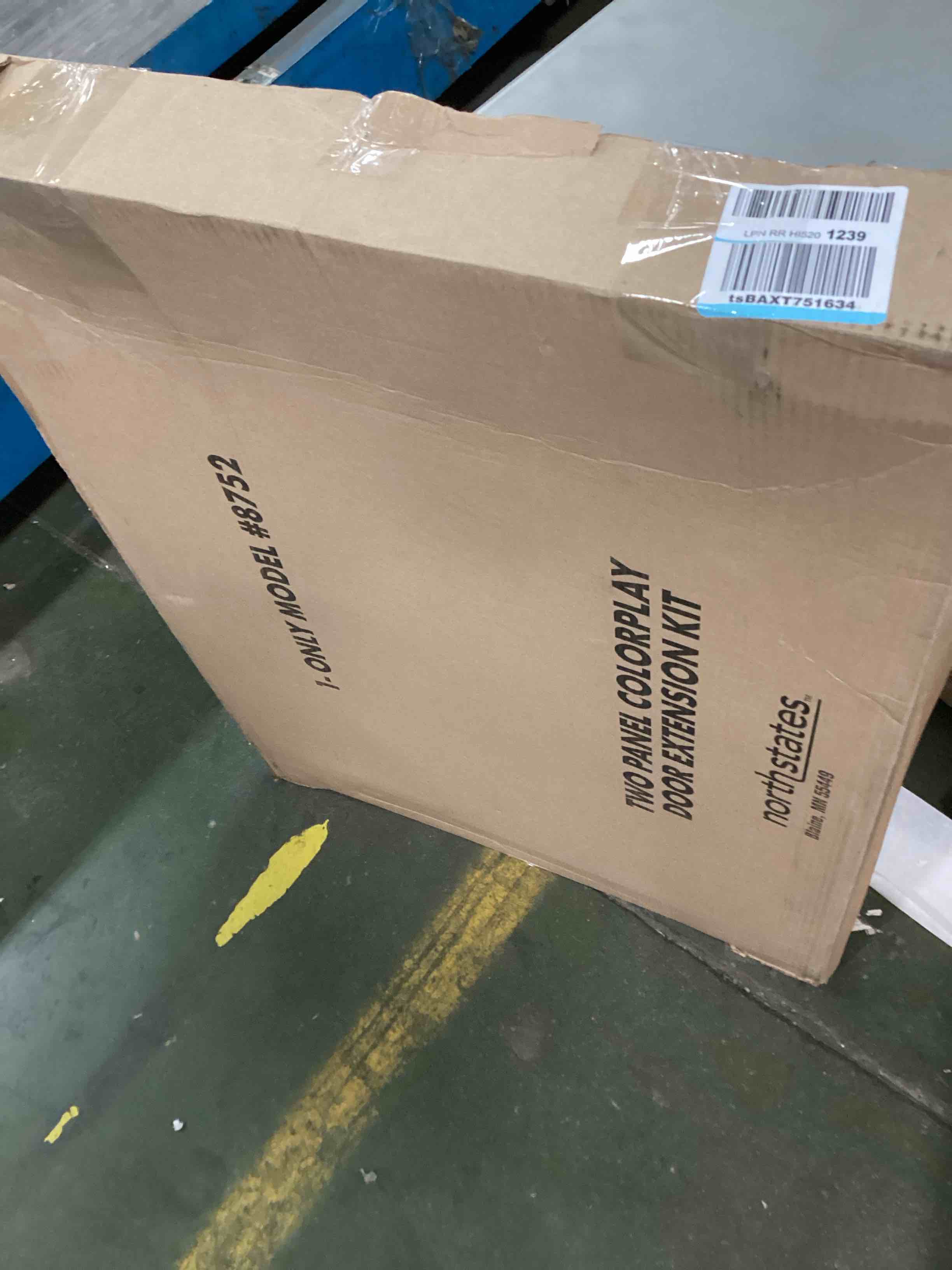https://s3.amazonaws.com/lotting-images-prod/bidfta/YEL5847860_1703969098434.jpeg