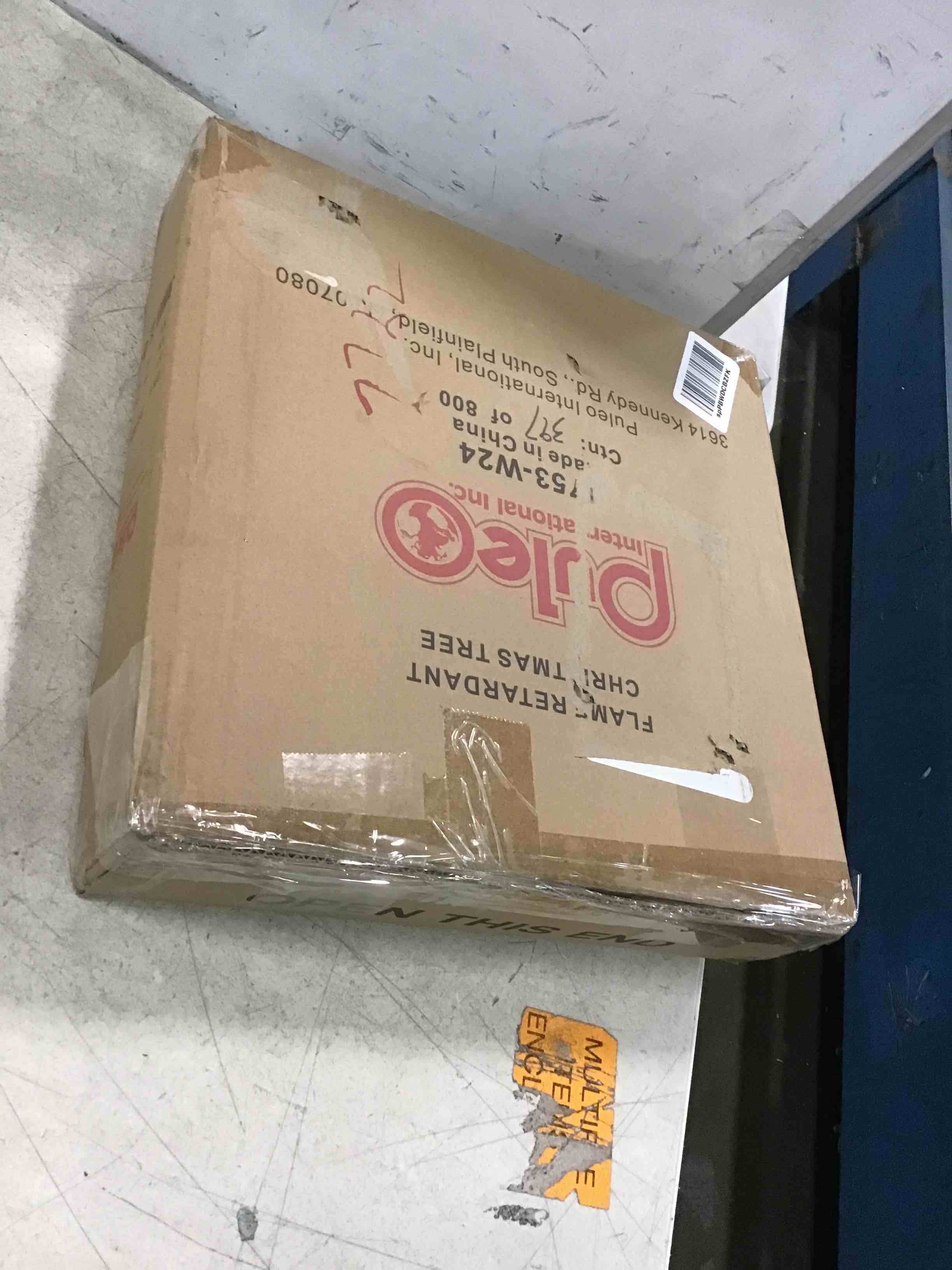 https://s3.amazonaws.com/lotting-images-prod/bidfta/YEL5847924_1704201544554.jpeg