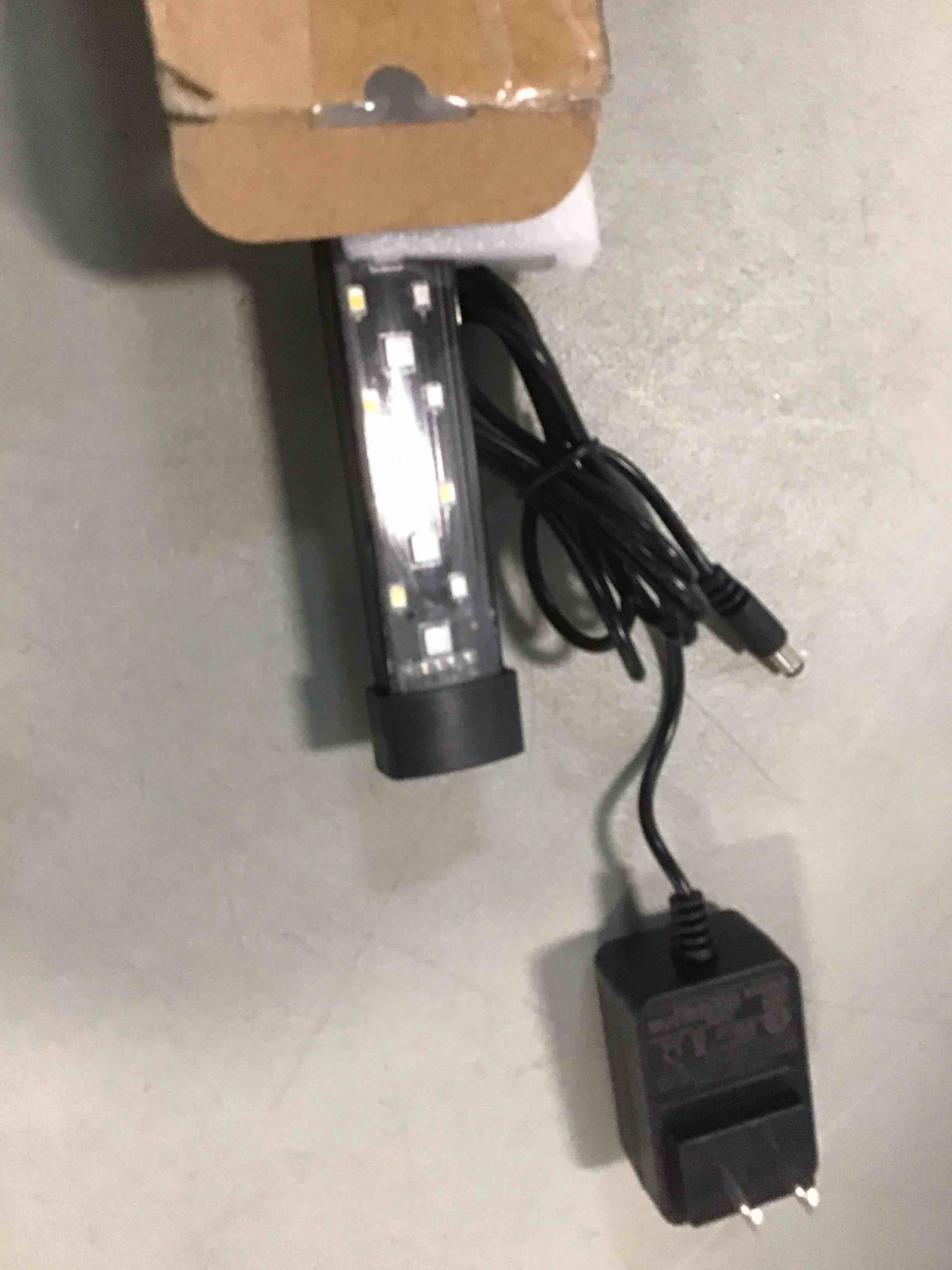 https://s3.amazonaws.com/lotting-images-prod/bidfta/YEL5848859_1704479492830.jpeg