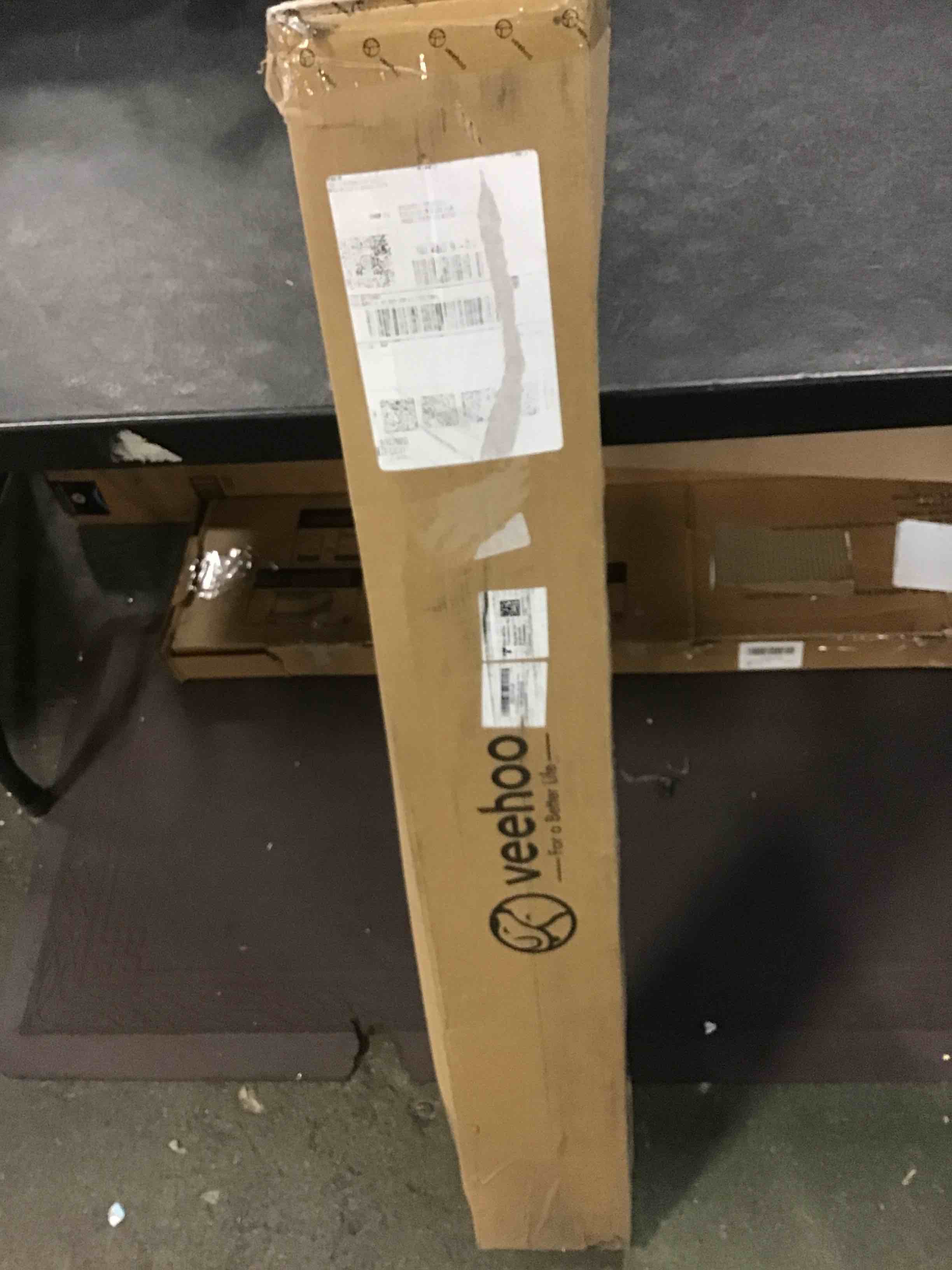 https://s3.amazonaws.com/lotting-images-prod/bidfta/YEL5850570_1703961458834.jpeg