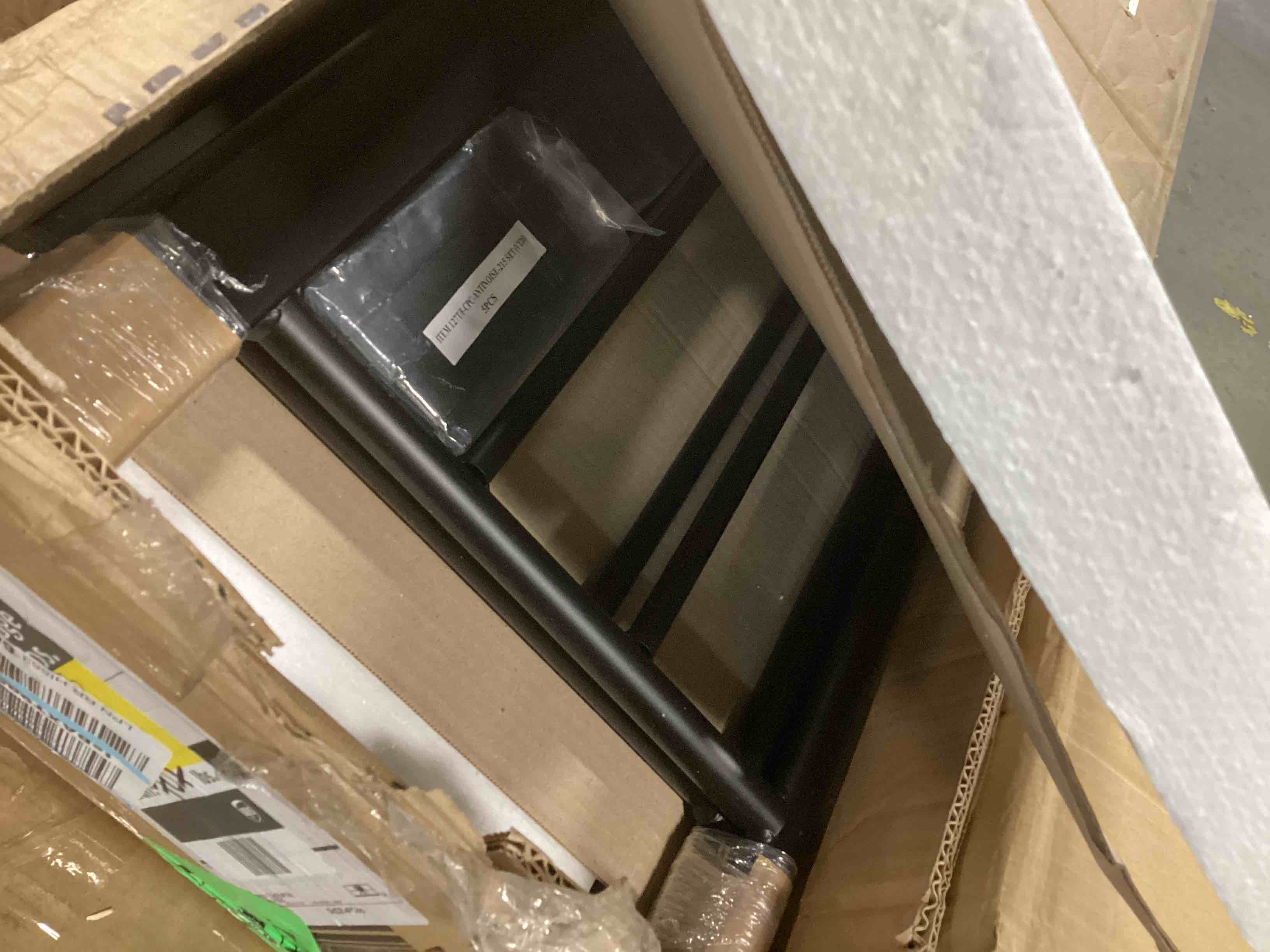 https://s3.amazonaws.com/lotting-images-prod/bidfta/YEL5850863_1704227641552.jpeg