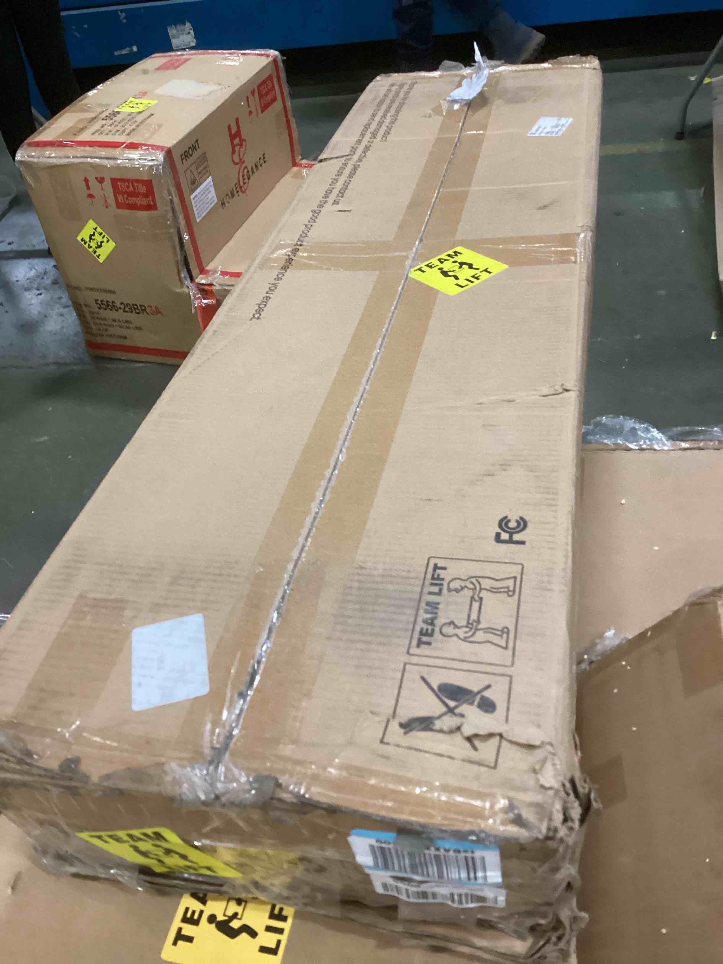 https://s3.amazonaws.com/lotting-images-prod/bidfta/YEL5850926_1704286535501.jpeg