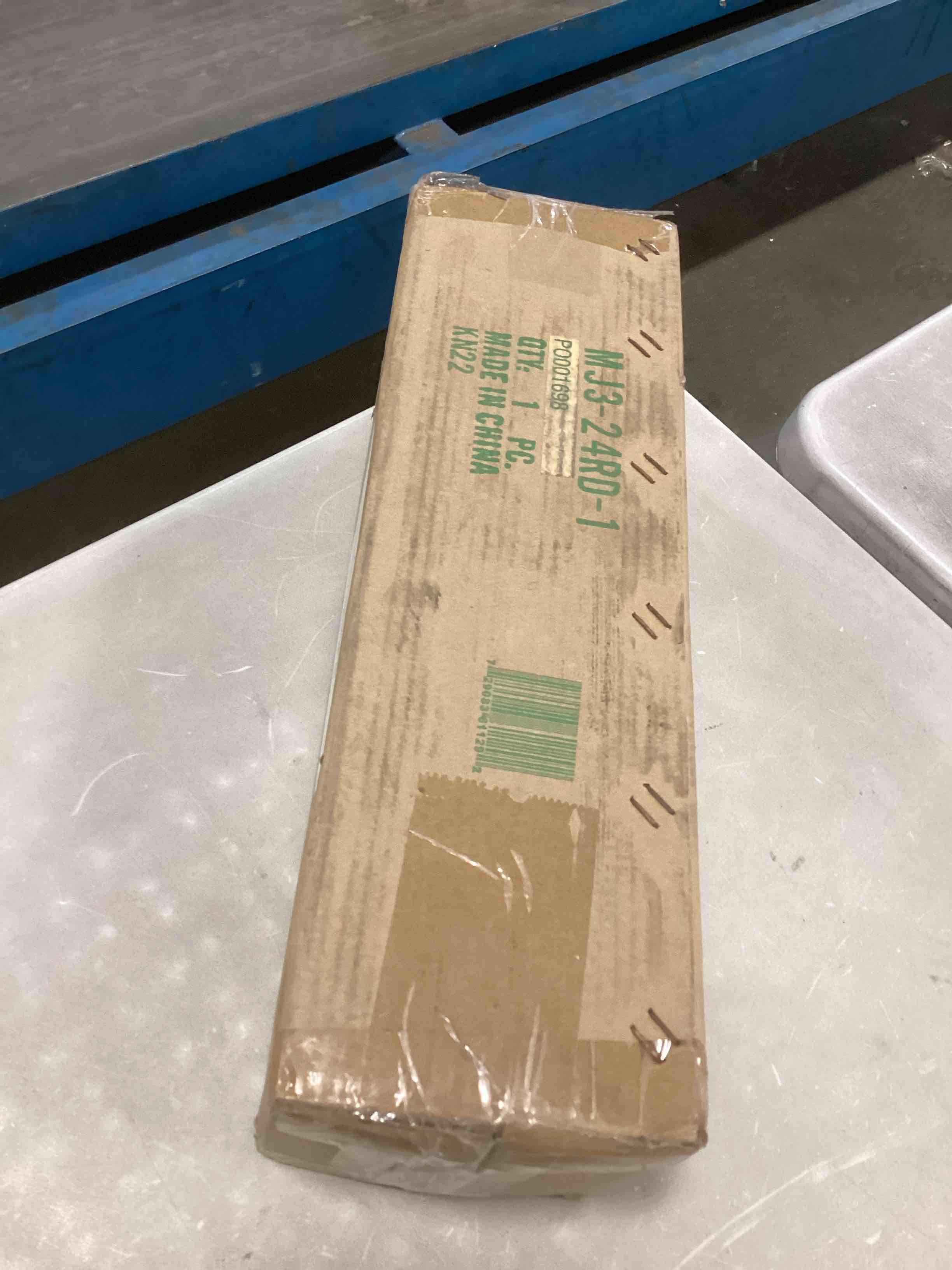 https://s3.amazonaws.com/lotting-images-prod/bidfta/YEL5850963_1704291243724.jpeg