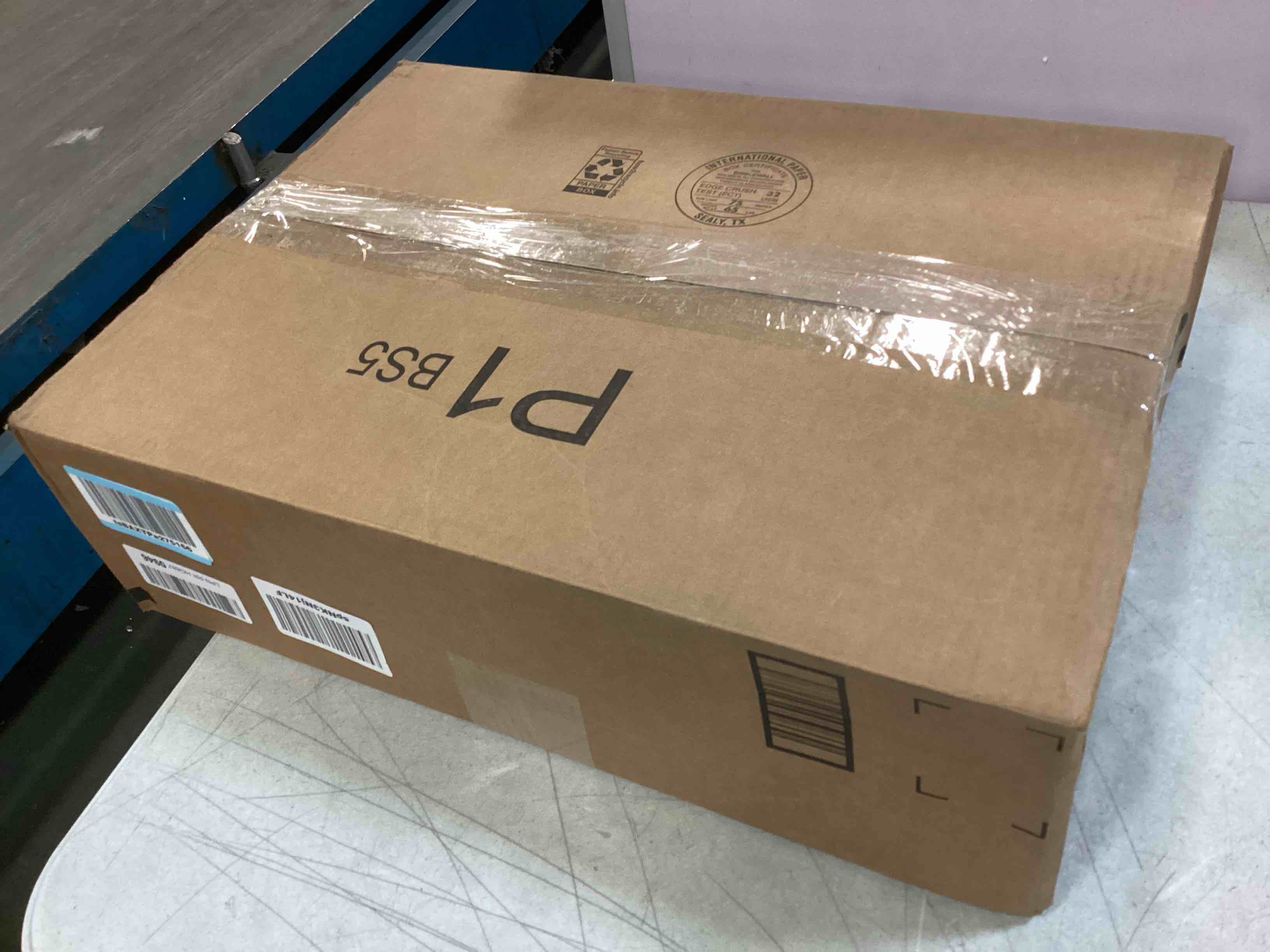 https://s3.amazonaws.com/lotting-images-prod/bidfta/YEL5851434_1704464029430.jpeg