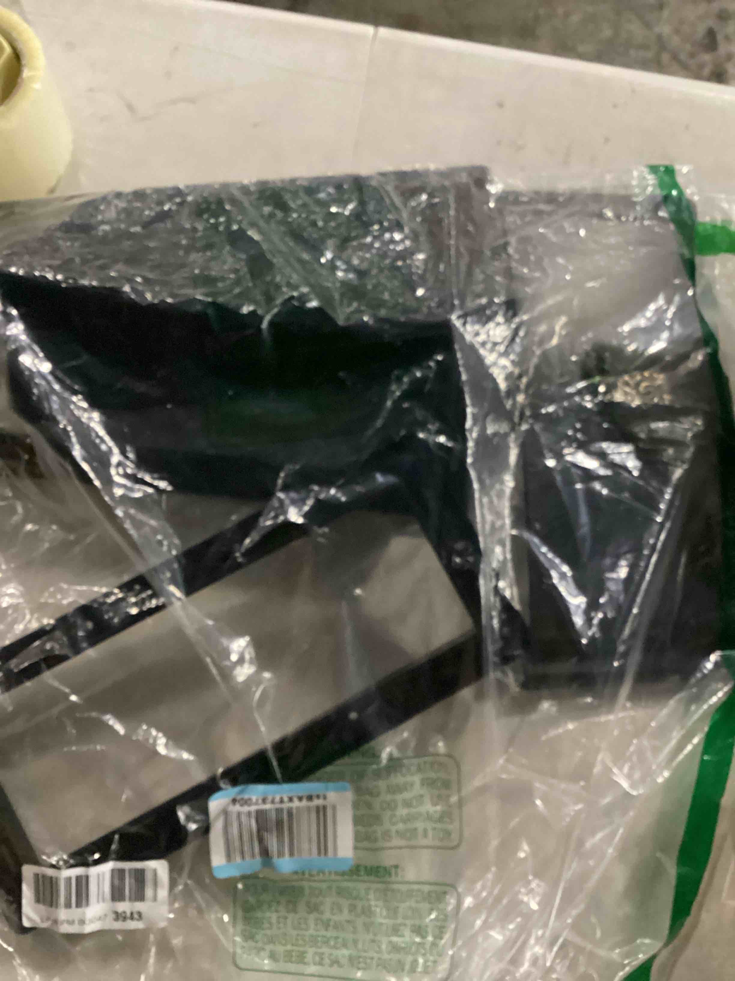 Camco RV Range Hood Vent Repair/Replacement Kit, Black Repair or