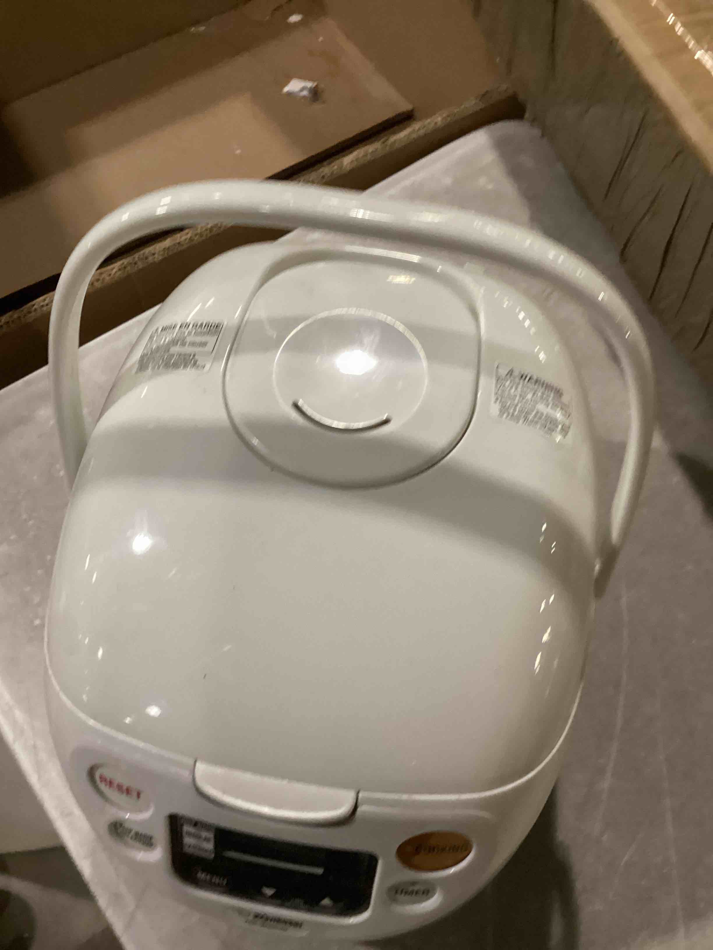 (SIMILAR ITEM) Zojirushi NSZCC10 51/2Cup Neuro Fuzzy Rice Cooker and Warmer, Premium White