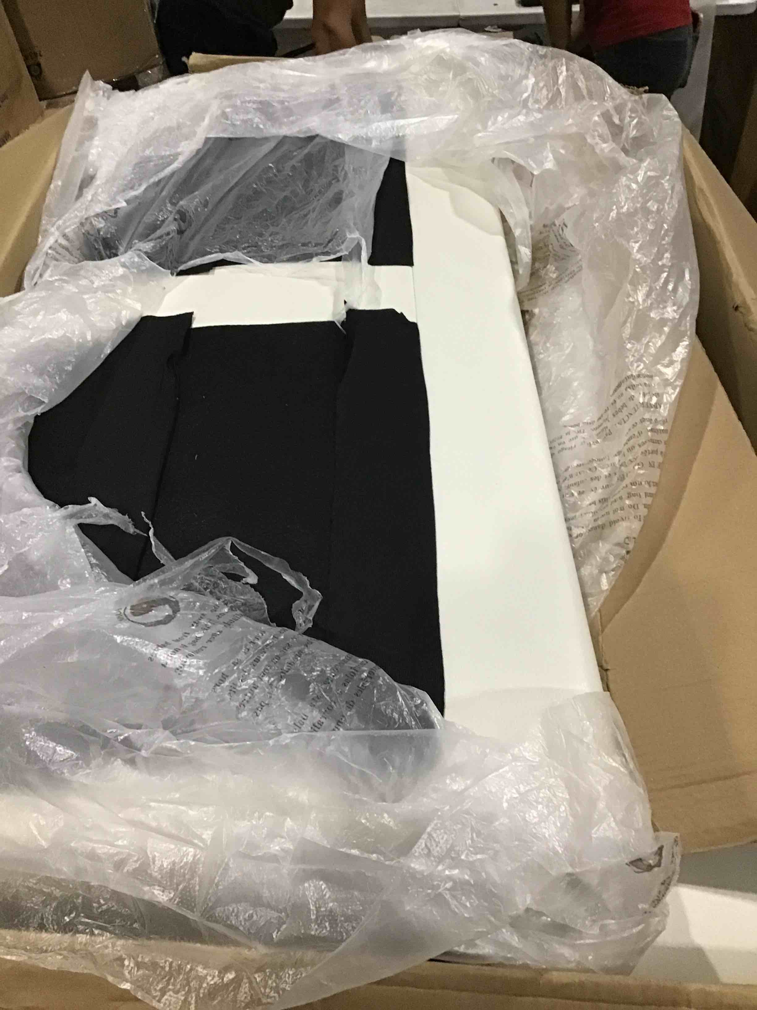 https://s3.amazonaws.com/lotting-images-prod/bidfta/YEL5853874_1727697983904.jpeg