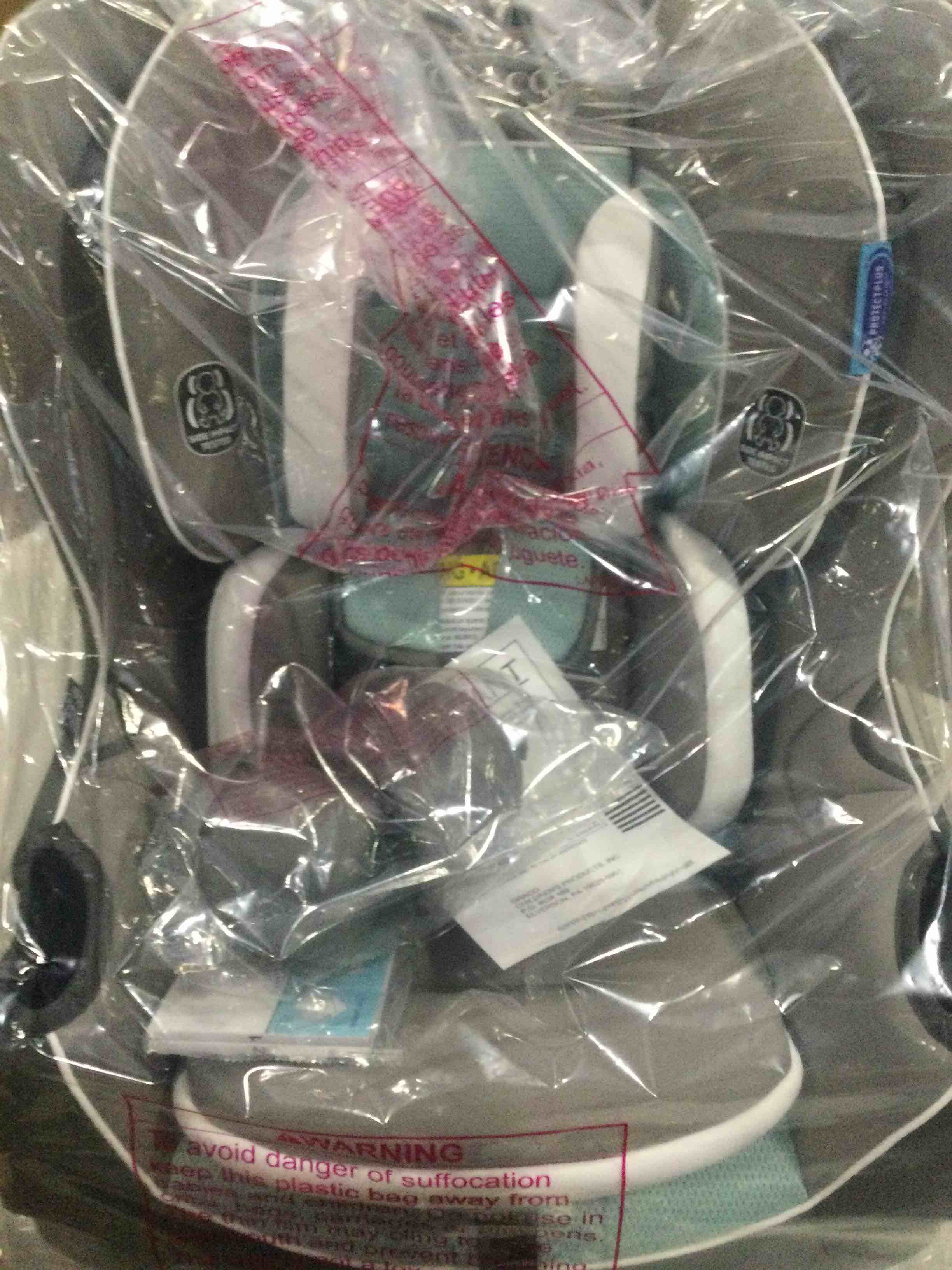 https://s3.amazonaws.com/lotting-images-prod/bidfta/YEL5854058_1727960243507.jpeg