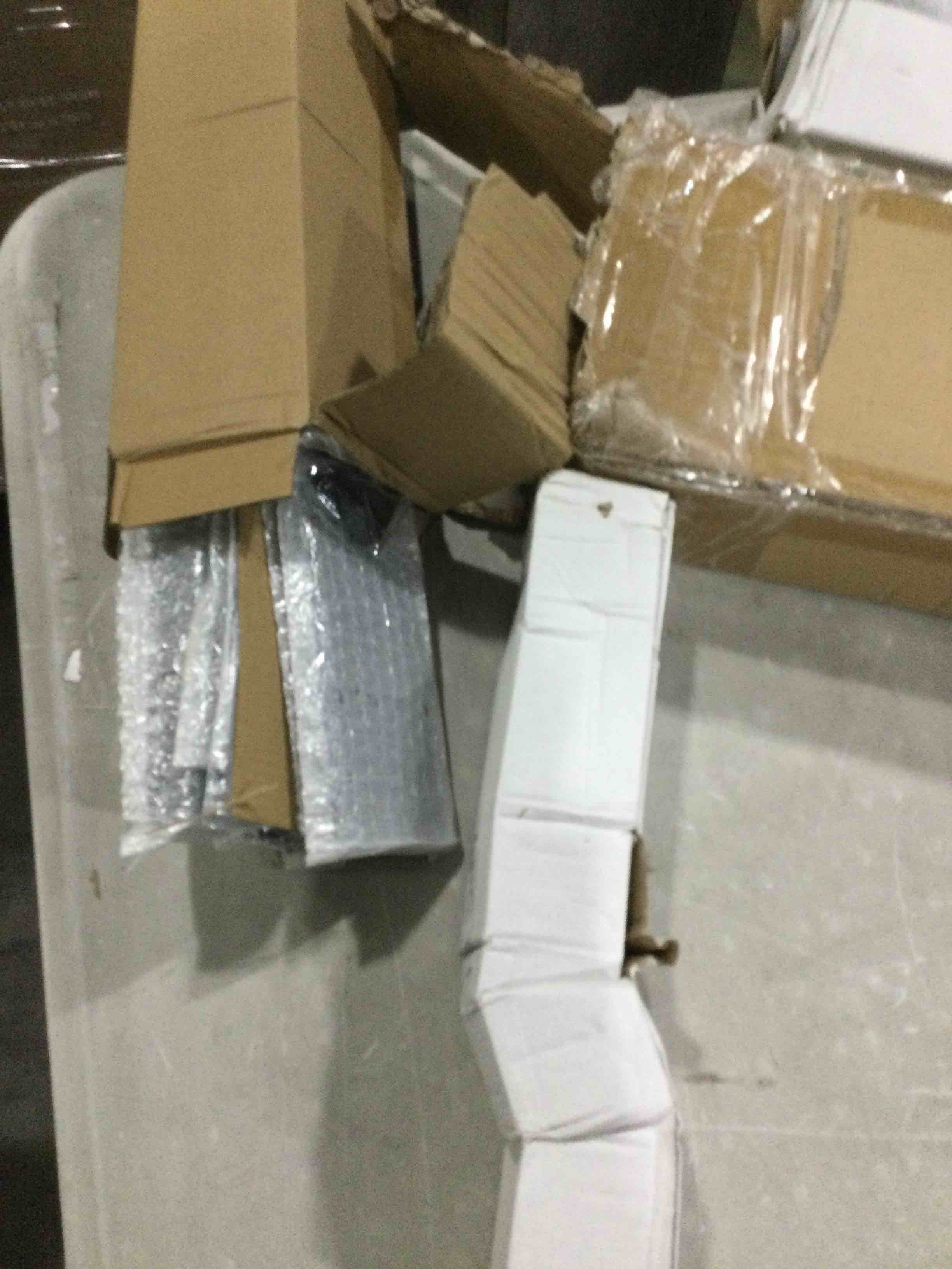 https://s3.amazonaws.com/lotting-images-prod/bidfta/YEL5854731_1728923759837.jpeg
