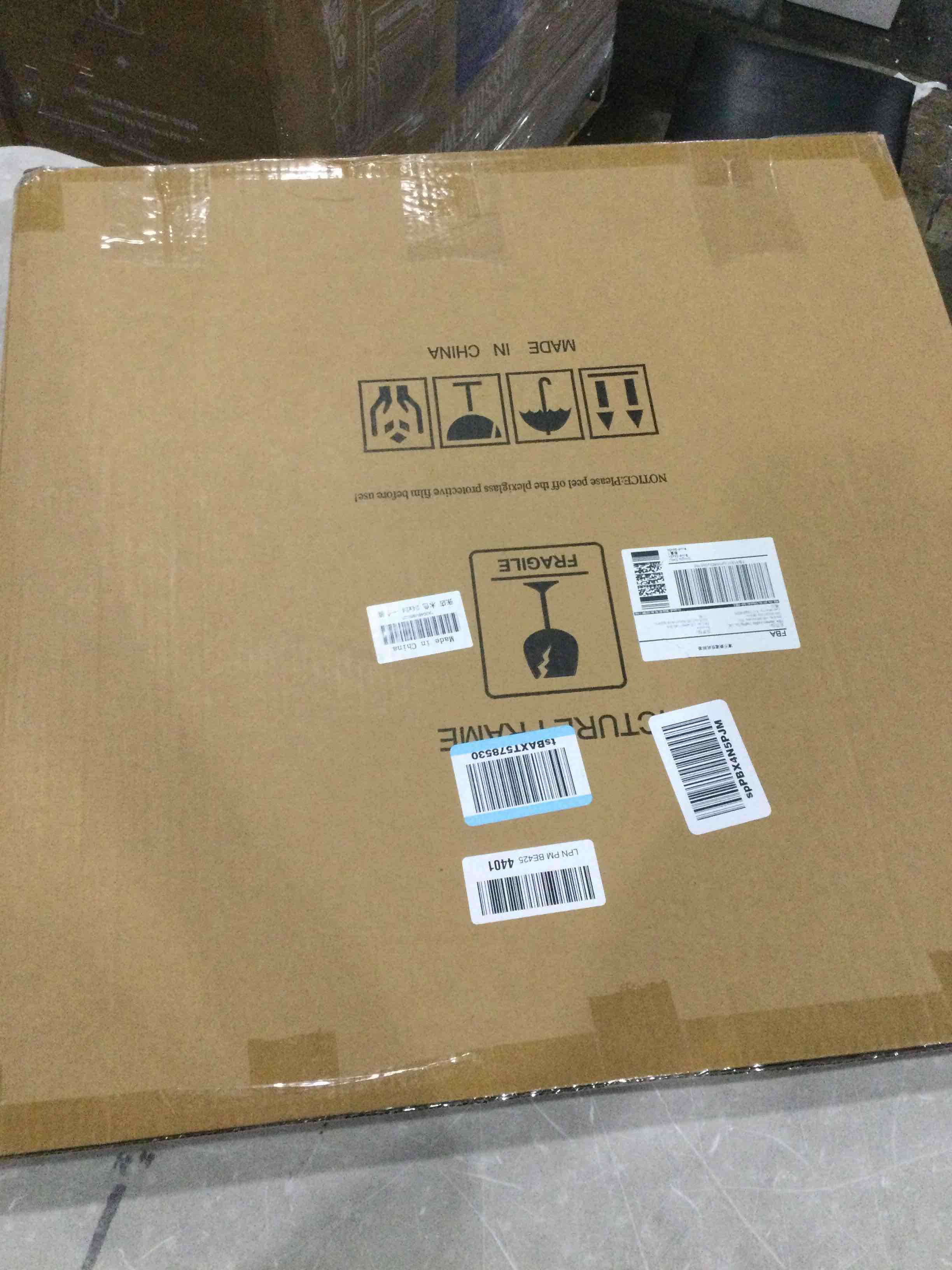 https://s3.amazonaws.com/lotting-images-prod/bidfta/YEL5854737_1728925081722.jpeg