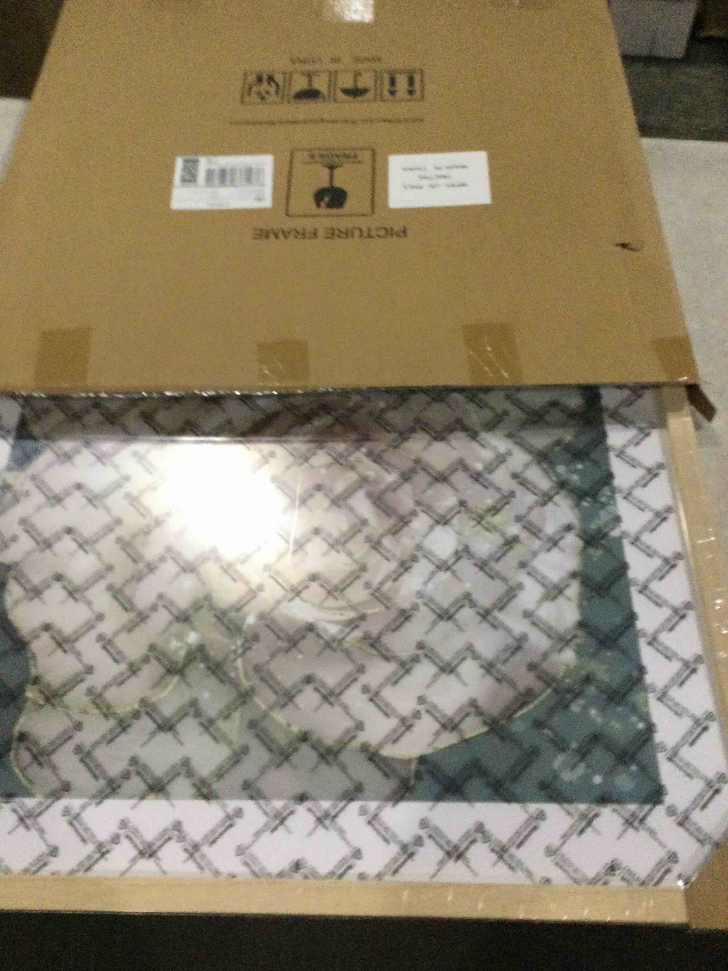 https://s3.amazonaws.com/lotting-images-prod/bidfta/YEL5854737_1728925125937.jpeg