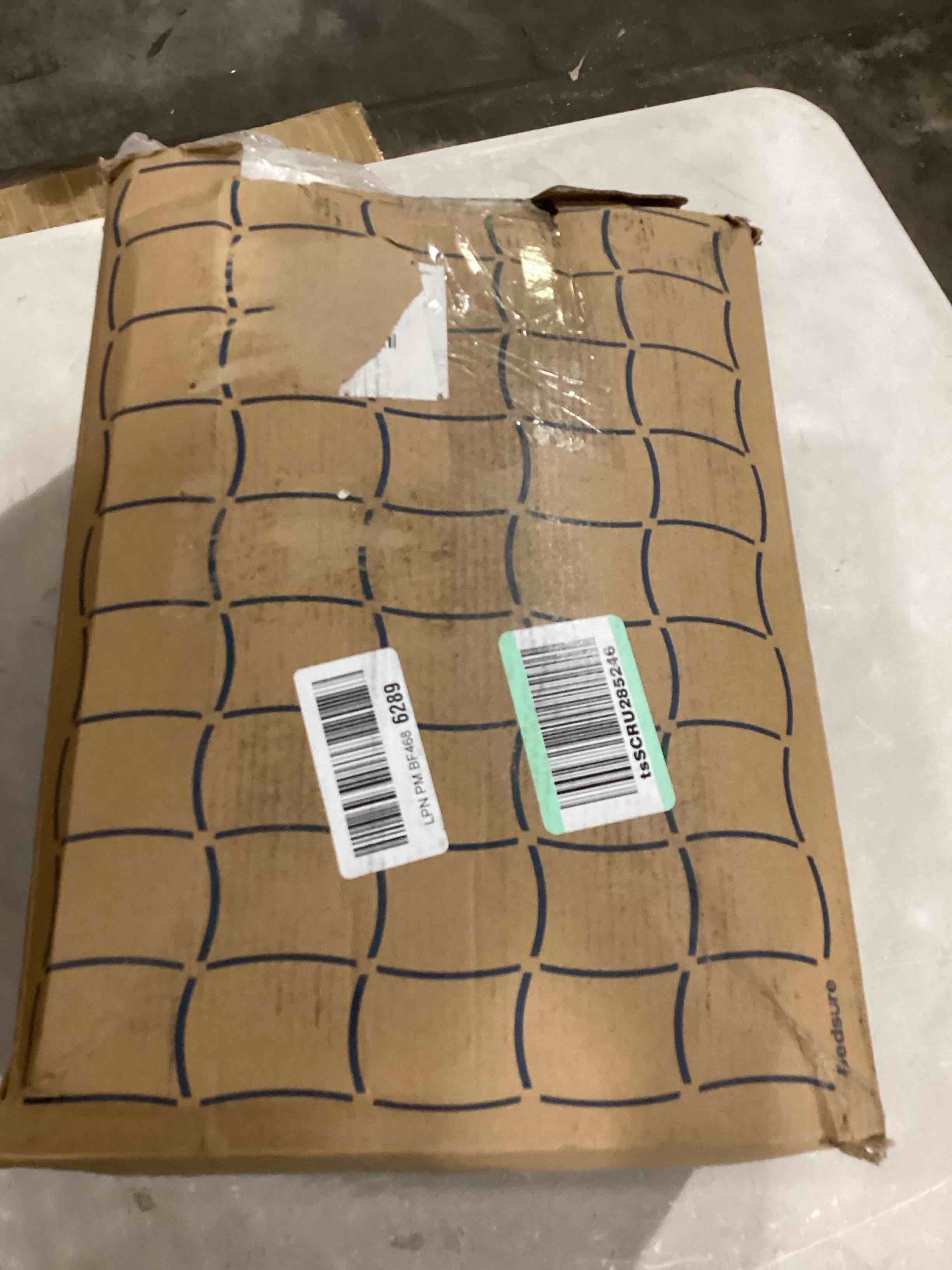 https://s3.amazonaws.com/lotting-images-prod/bidfta/YEL5855657_1726679068550.jpeg