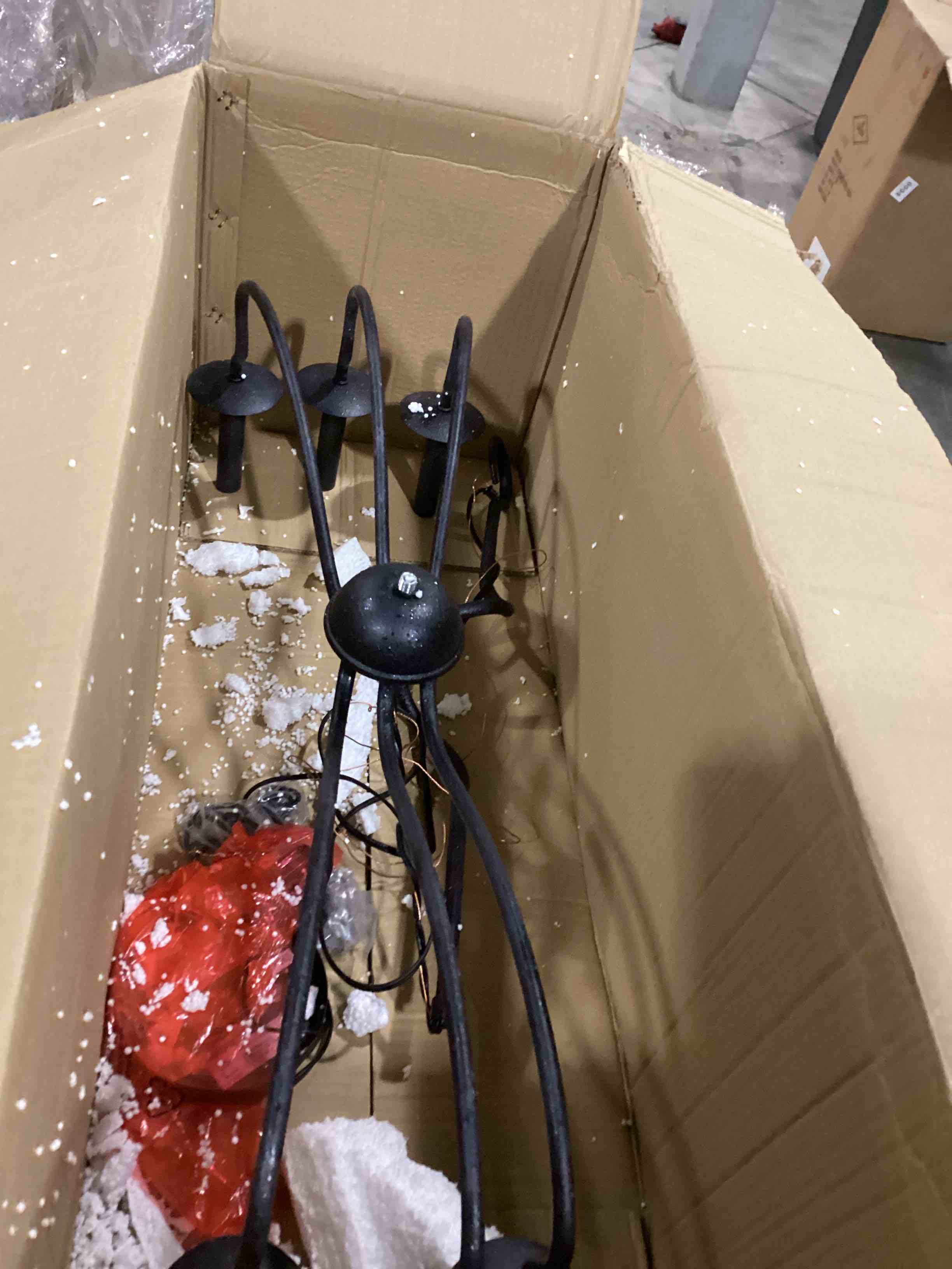 https://s3.amazonaws.com/lotting-images-prod/bidfta/YEL5856431_1727699067732.jpeg