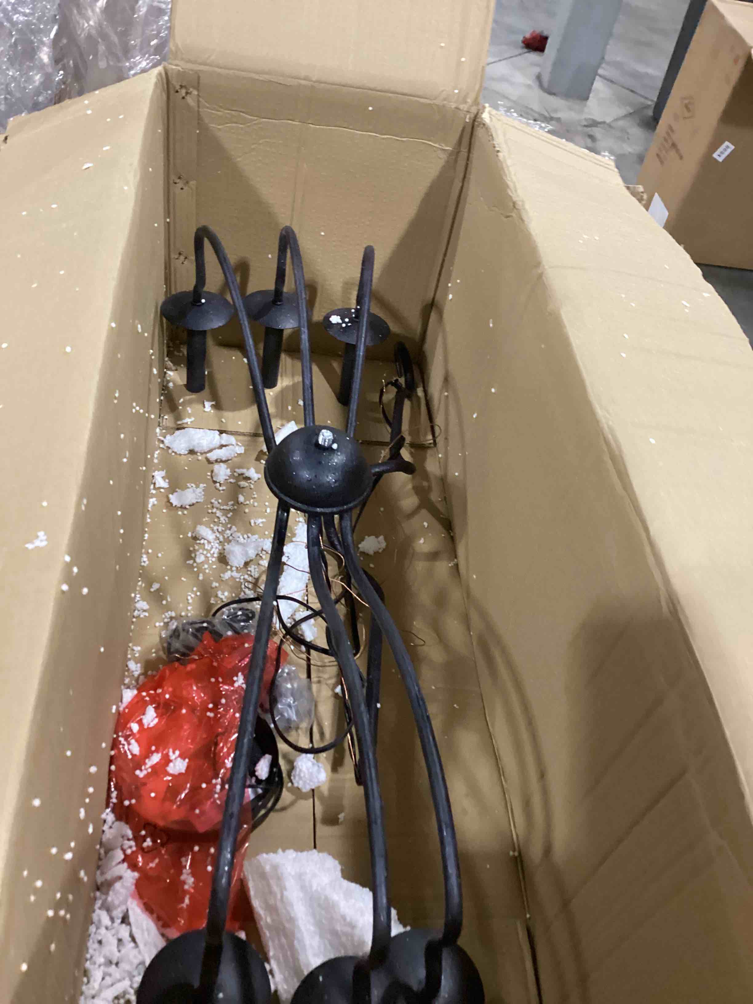 https://s3.amazonaws.com/lotting-images-prod/bidfta/YEL5856431_1727699069053.jpeg