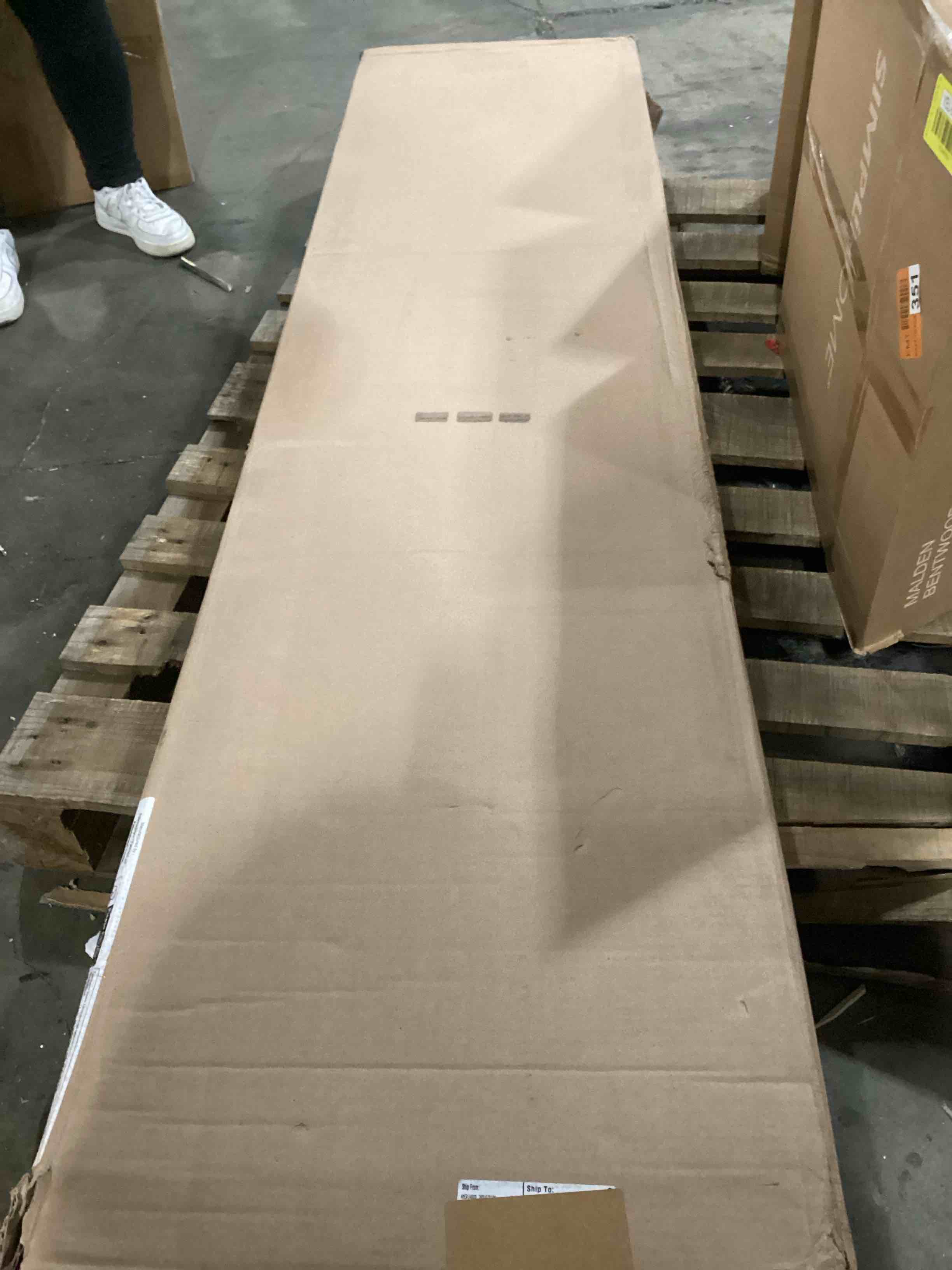 https://s3.amazonaws.com/lotting-images-prod/bidfta/YEL5857922_1728501029276.jpeg
