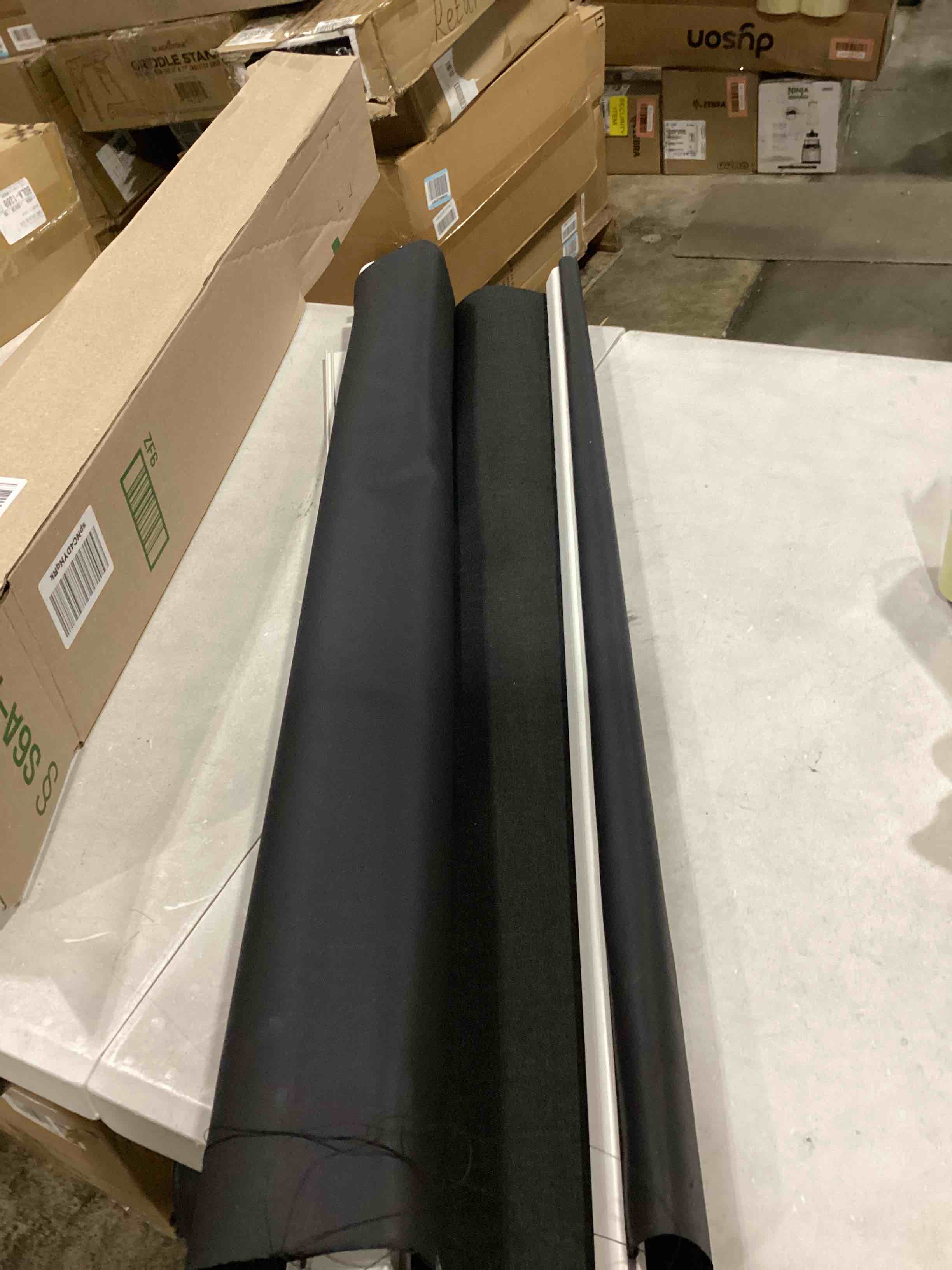 https://s3.amazonaws.com/lotting-images-prod/bidfta/YEL5858092_1721310062758.jpeg