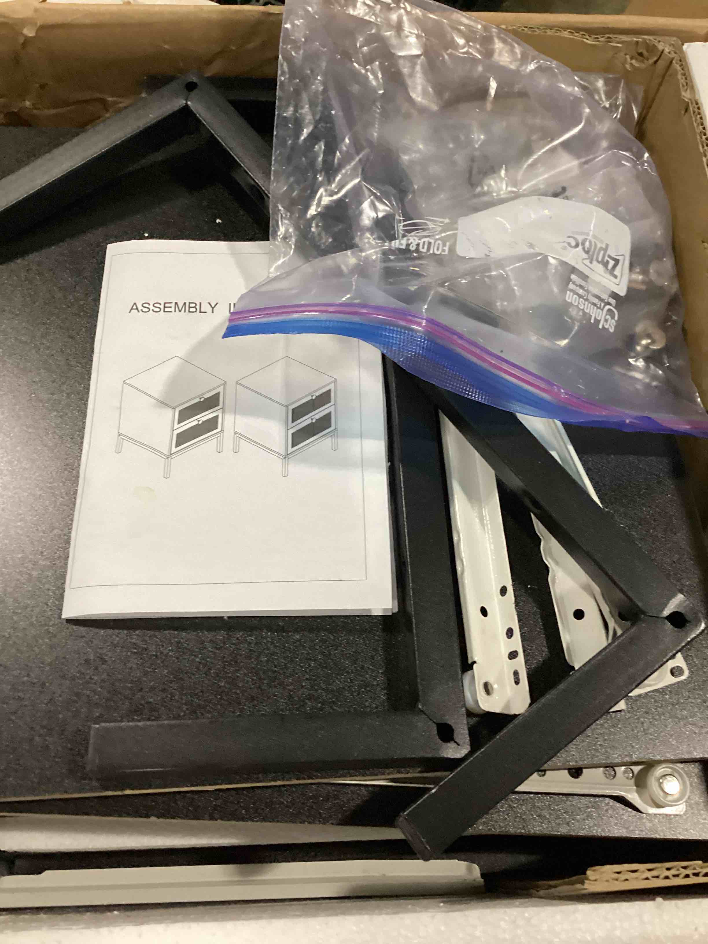 https://s3.amazonaws.com/lotting-images-prod/bidfta/YEL5858428_1721749055165.jpeg