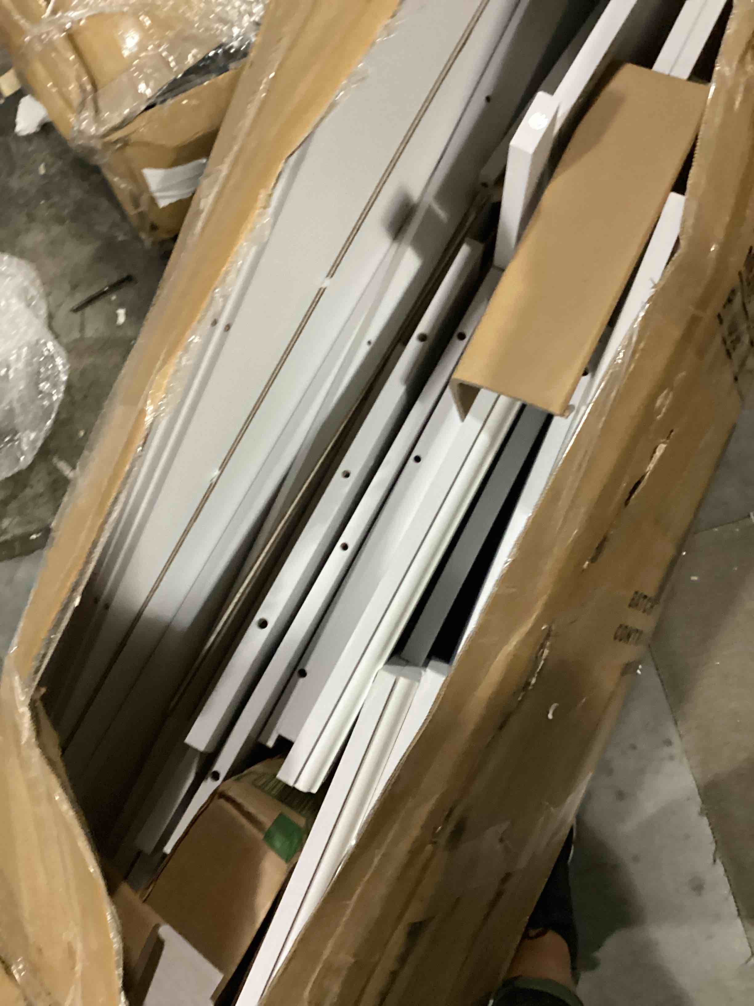 https://s3.amazonaws.com/lotting-images-prod/bidfta/YEL5858435_1721754080553.jpeg