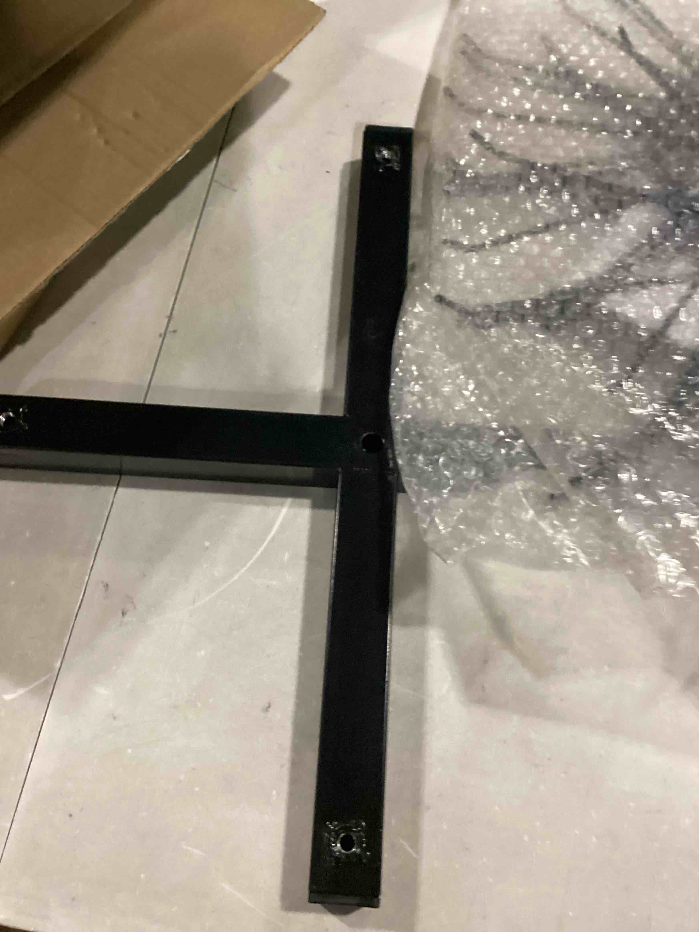 https://s3.amazonaws.com/lotting-images-prod/bidfta/YEL5858641_1721994234177.jpeg