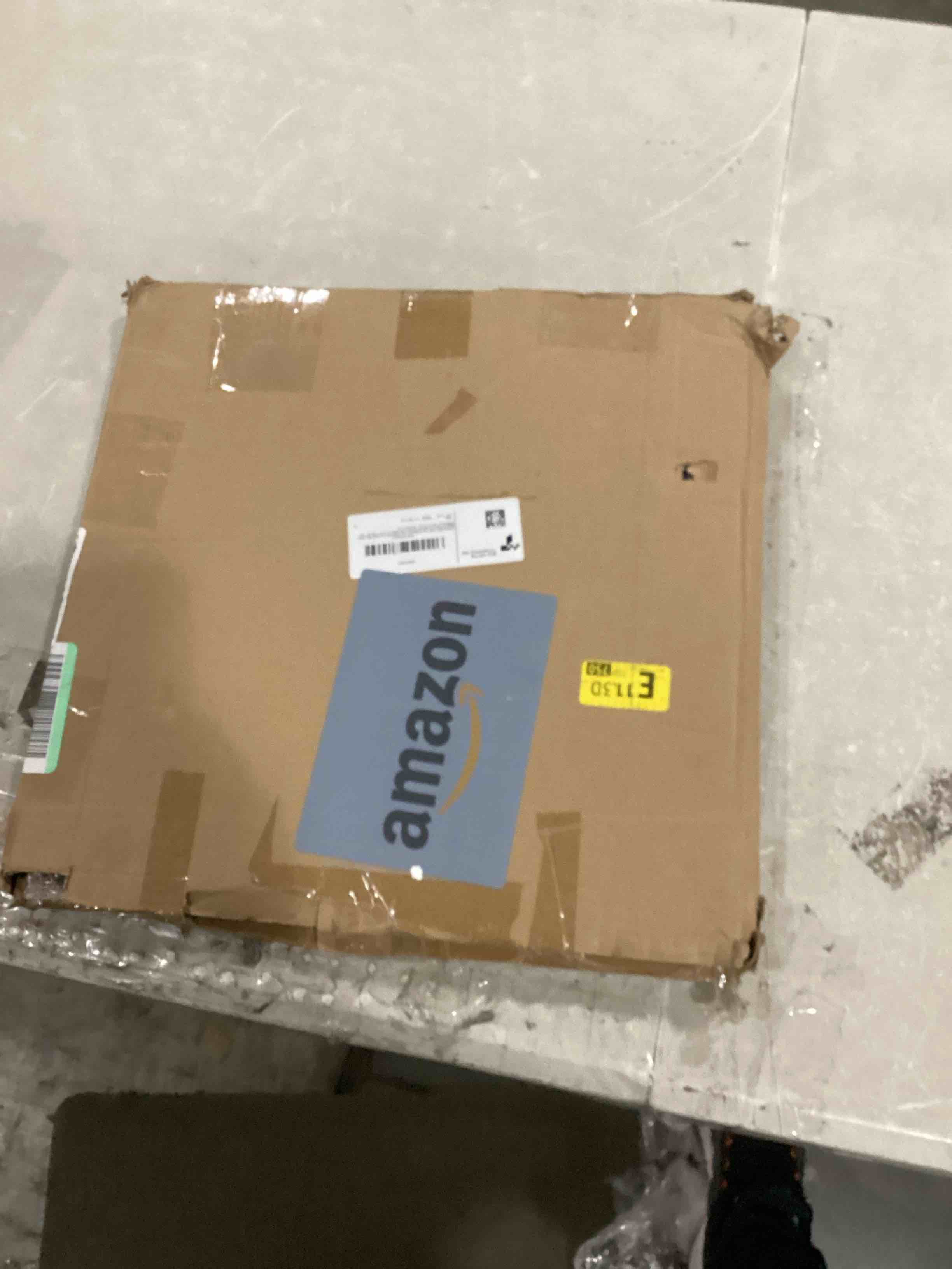 https://s3.amazonaws.com/lotting-images-prod/bidfta/YEL5858962_1723564357793.jpeg