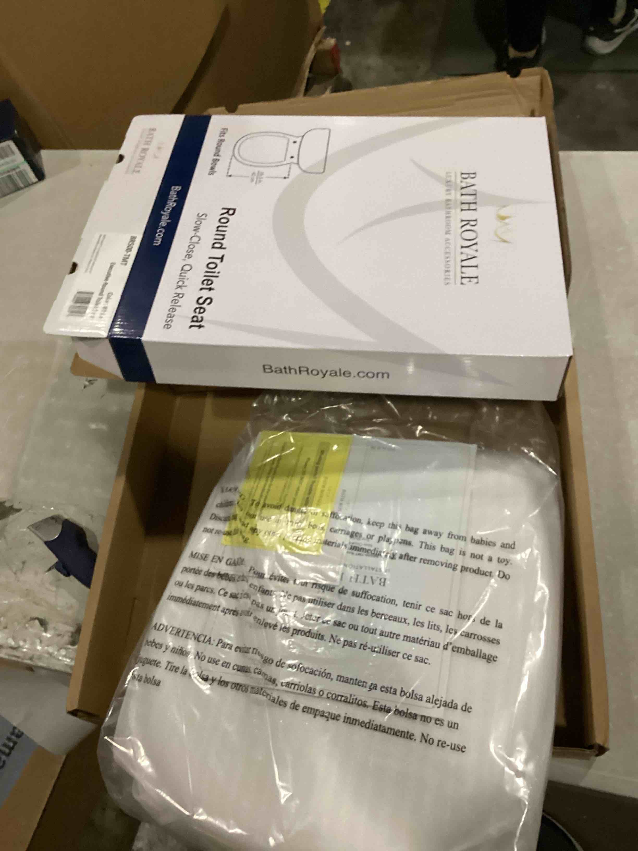 https://s3.amazonaws.com/lotting-images-prod/bidfta/YEL5859061_1723643381577.jpeg