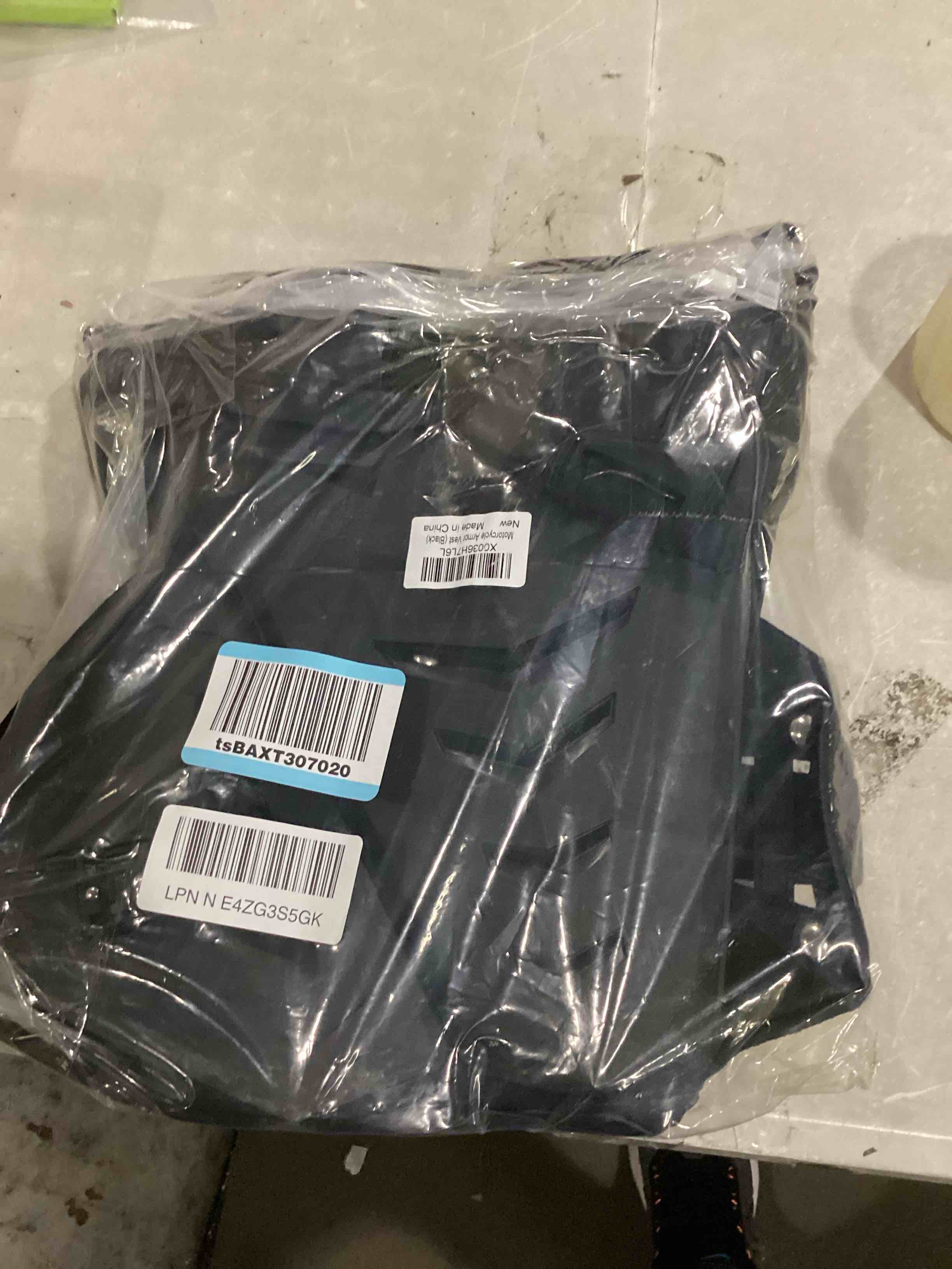 https://s3.amazonaws.com/lotting-images-prod/bidfta/YEL5859091_1723650516947.jpeg