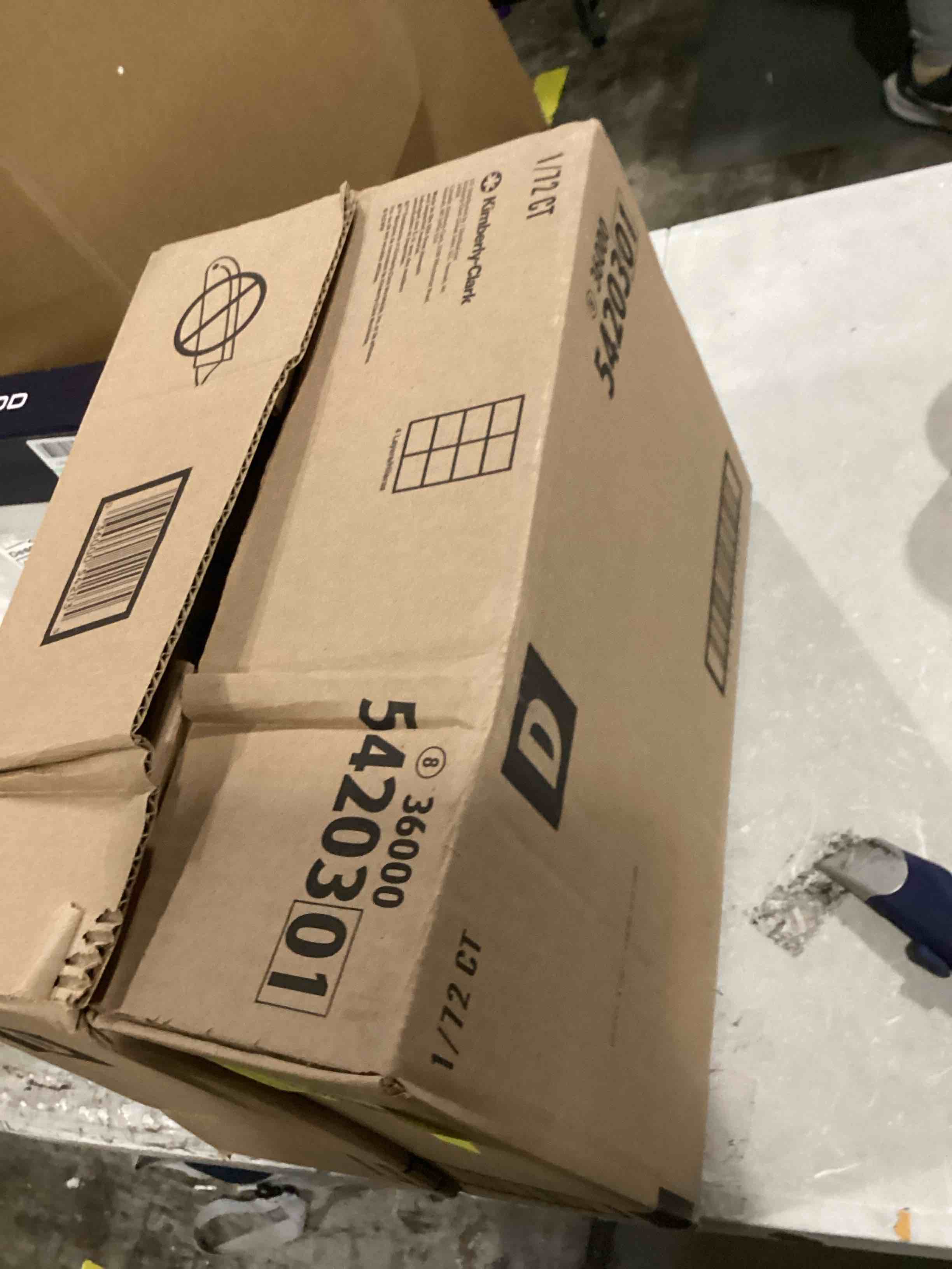 https://s3.amazonaws.com/lotting-images-prod/bidfta/YEL5859116_1723655665320.jpeg