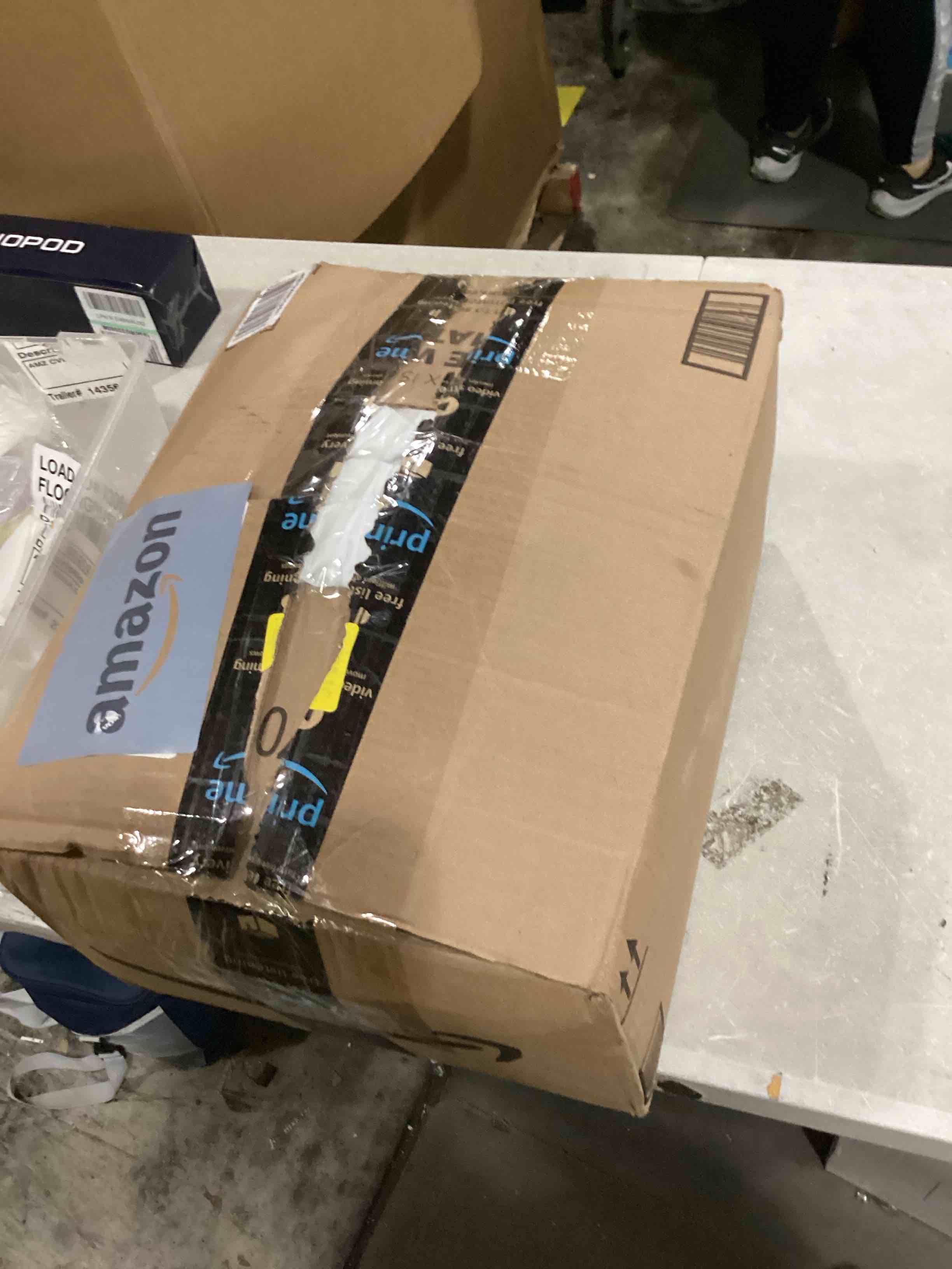 https://s3.amazonaws.com/lotting-images-prod/bidfta/YEL5859122_1723656433466.jpeg