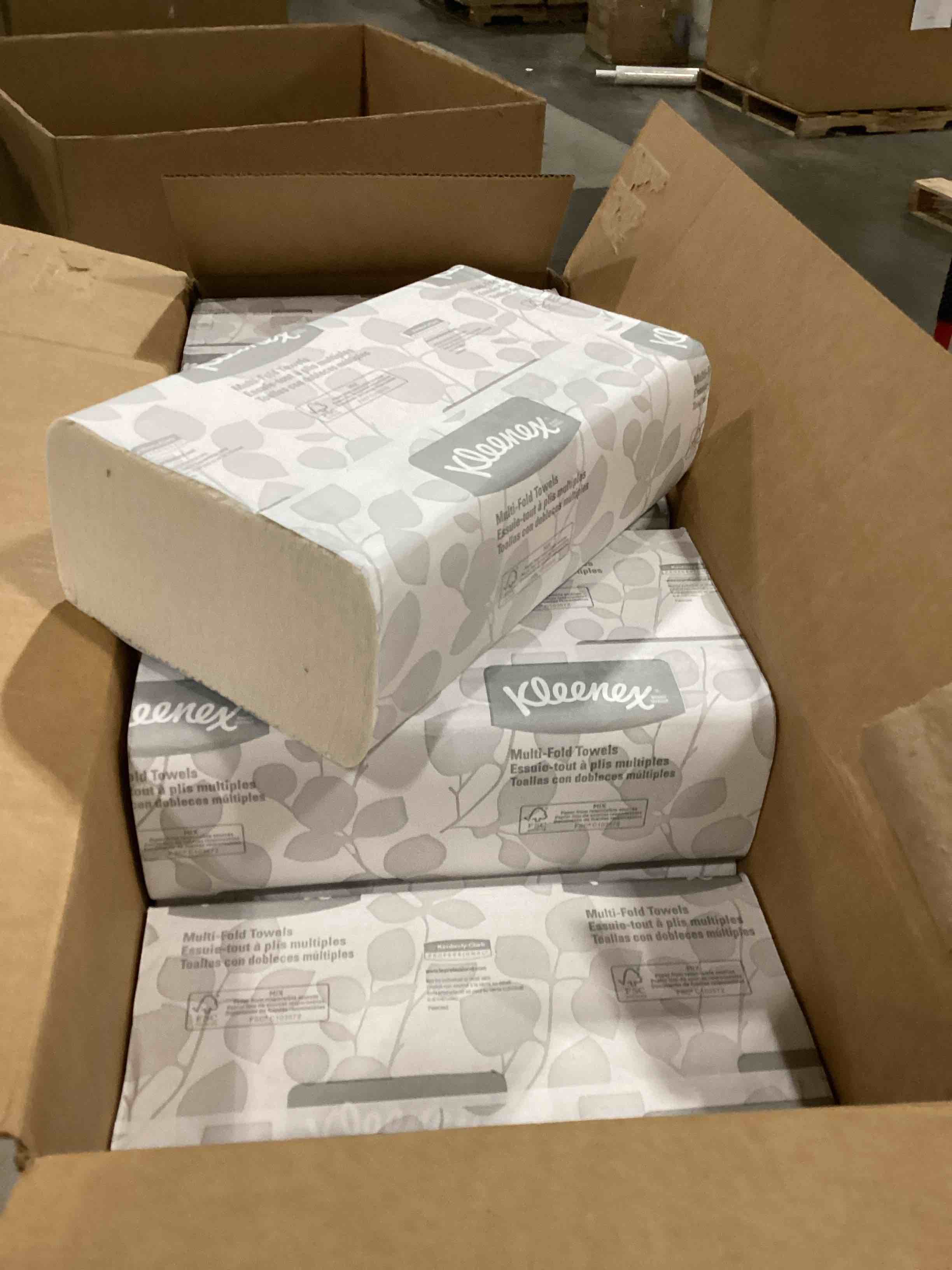 https://s3.amazonaws.com/lotting-images-prod/bidfta/YEL5859933_1720444079768.jpeg