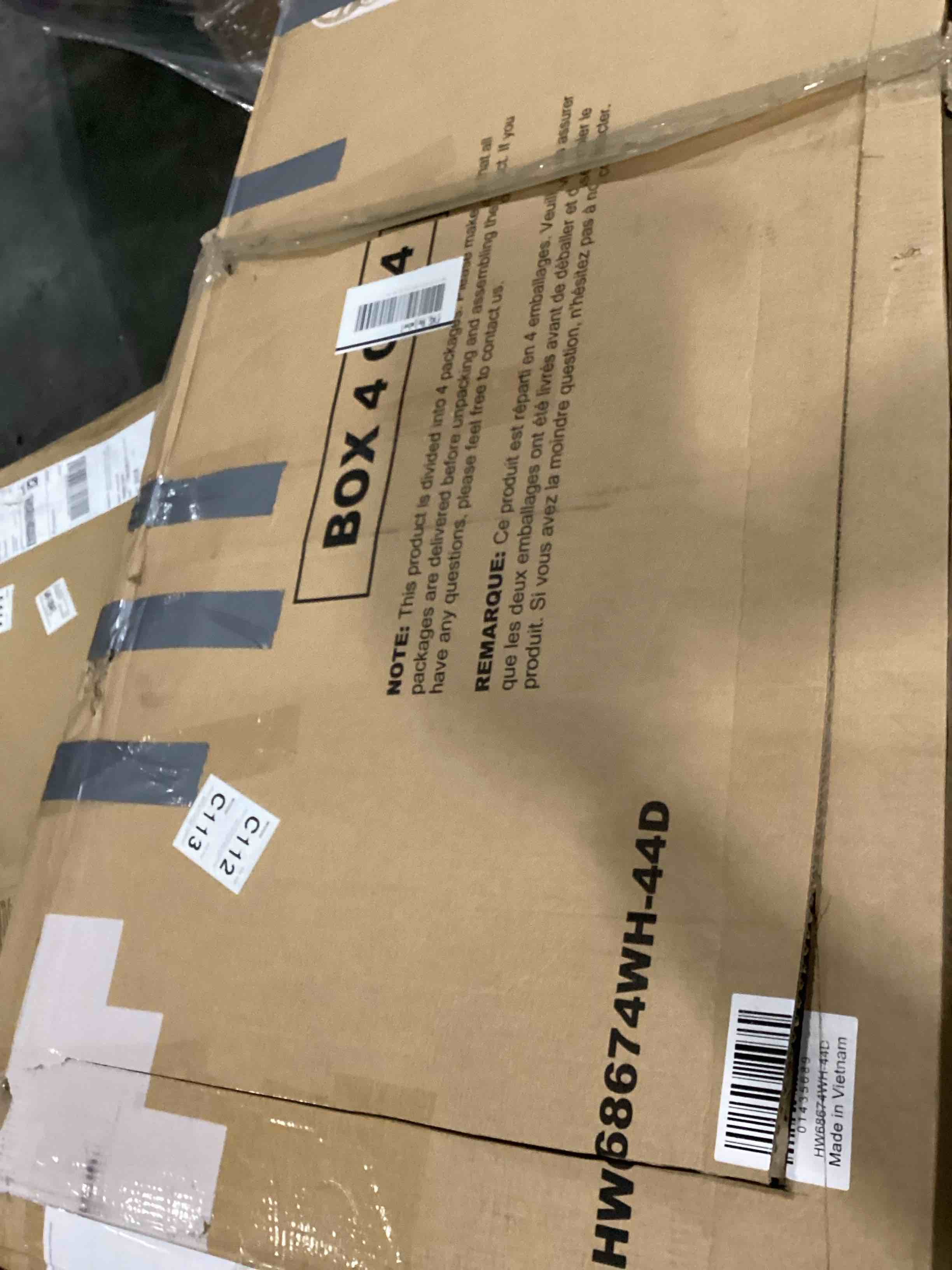 https://s3.amazonaws.com/lotting-images-prod/bidfta/YEL5860028_1720531678307.jpeg