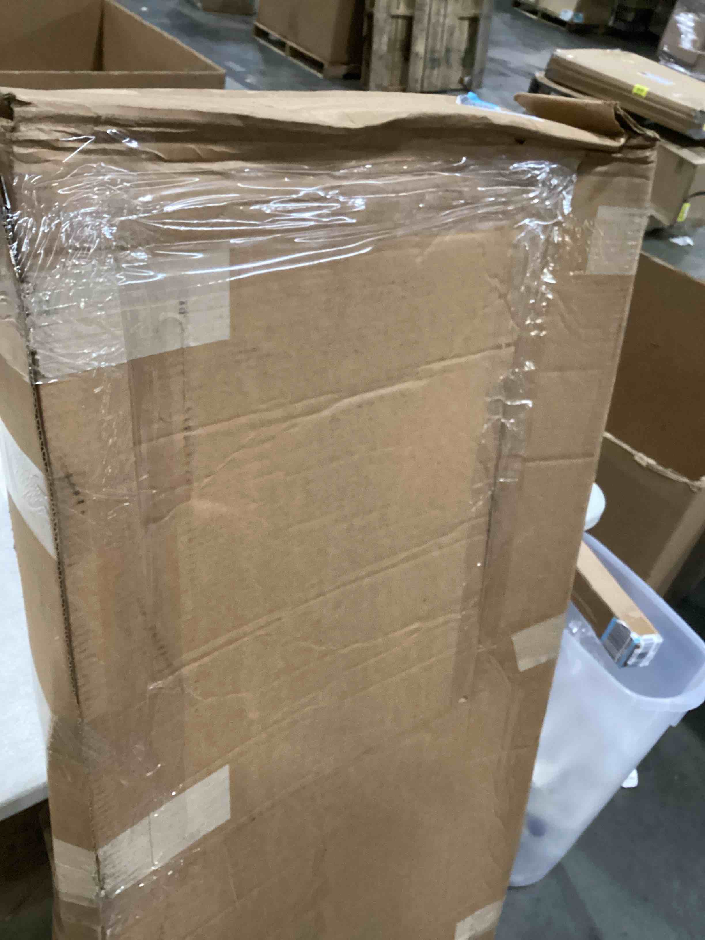 https://s3.amazonaws.com/lotting-images-prod/bidfta/YEL5860158_1720614882000.jpeg