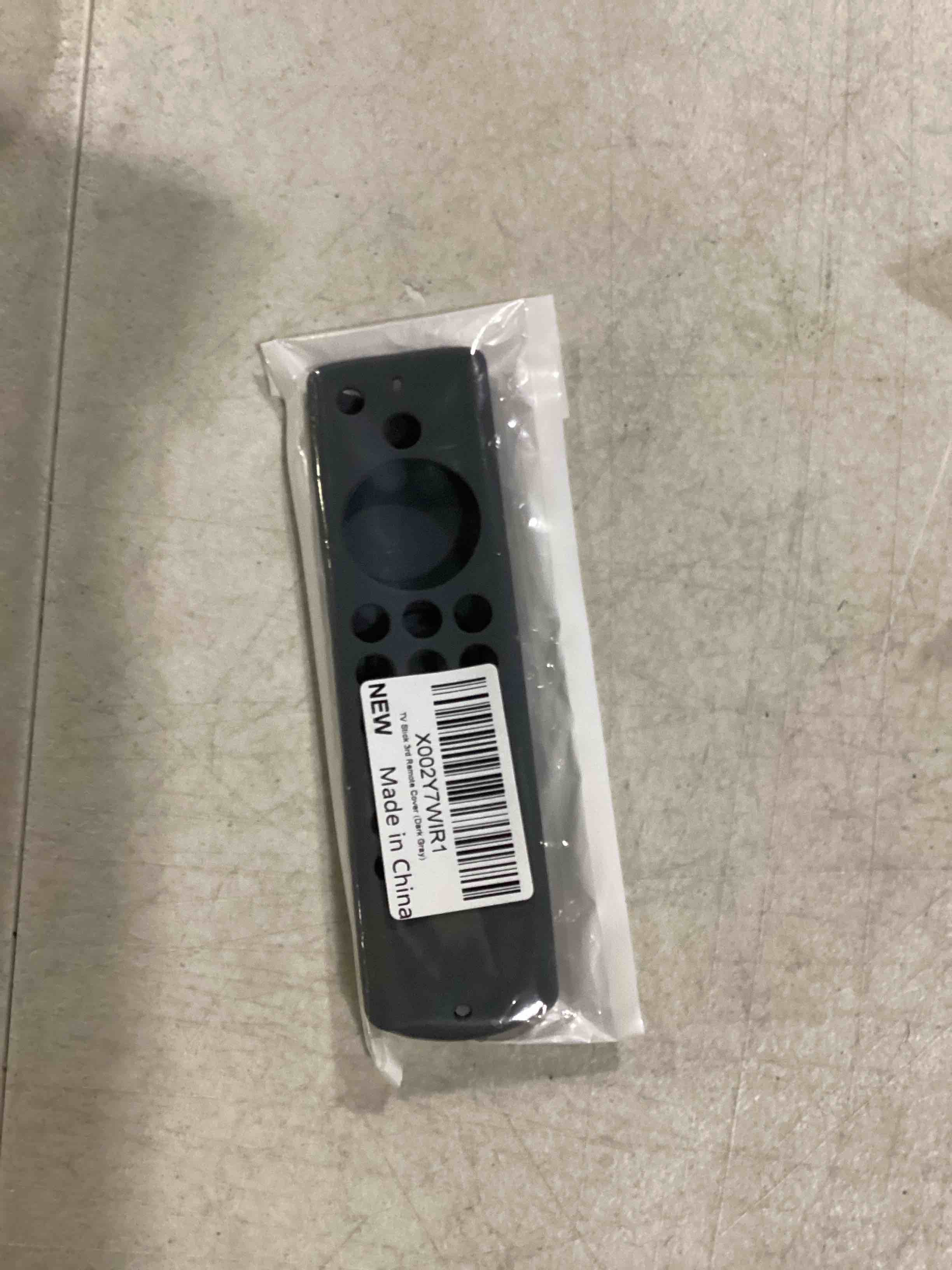 https://s3.amazonaws.com/lotting-images-prod/bidfta/YEL5860529_1720788135140.jpeg