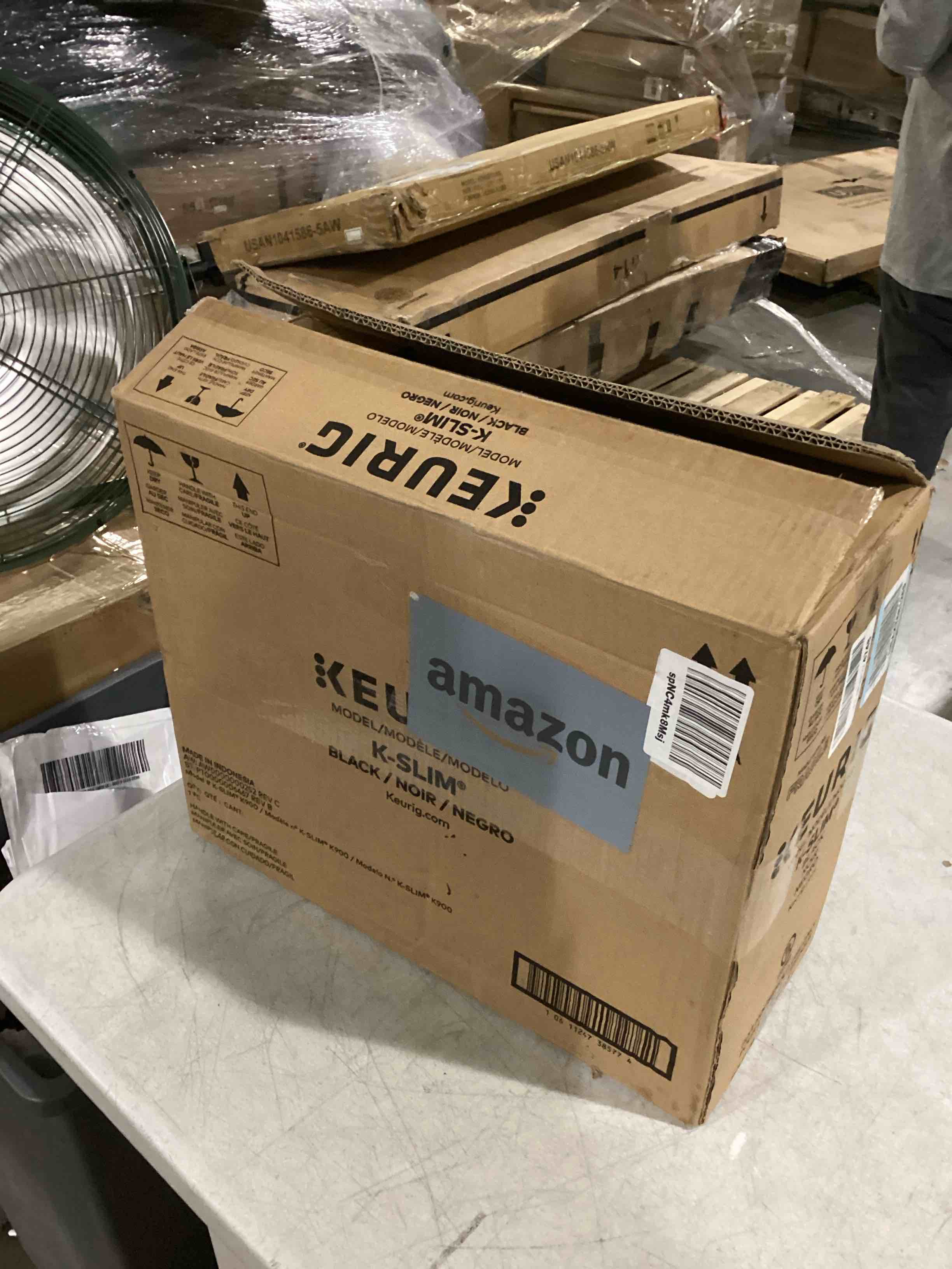 https://s3.amazonaws.com/lotting-images-prod/bidfta/YEL5861002_1721396200171.jpeg