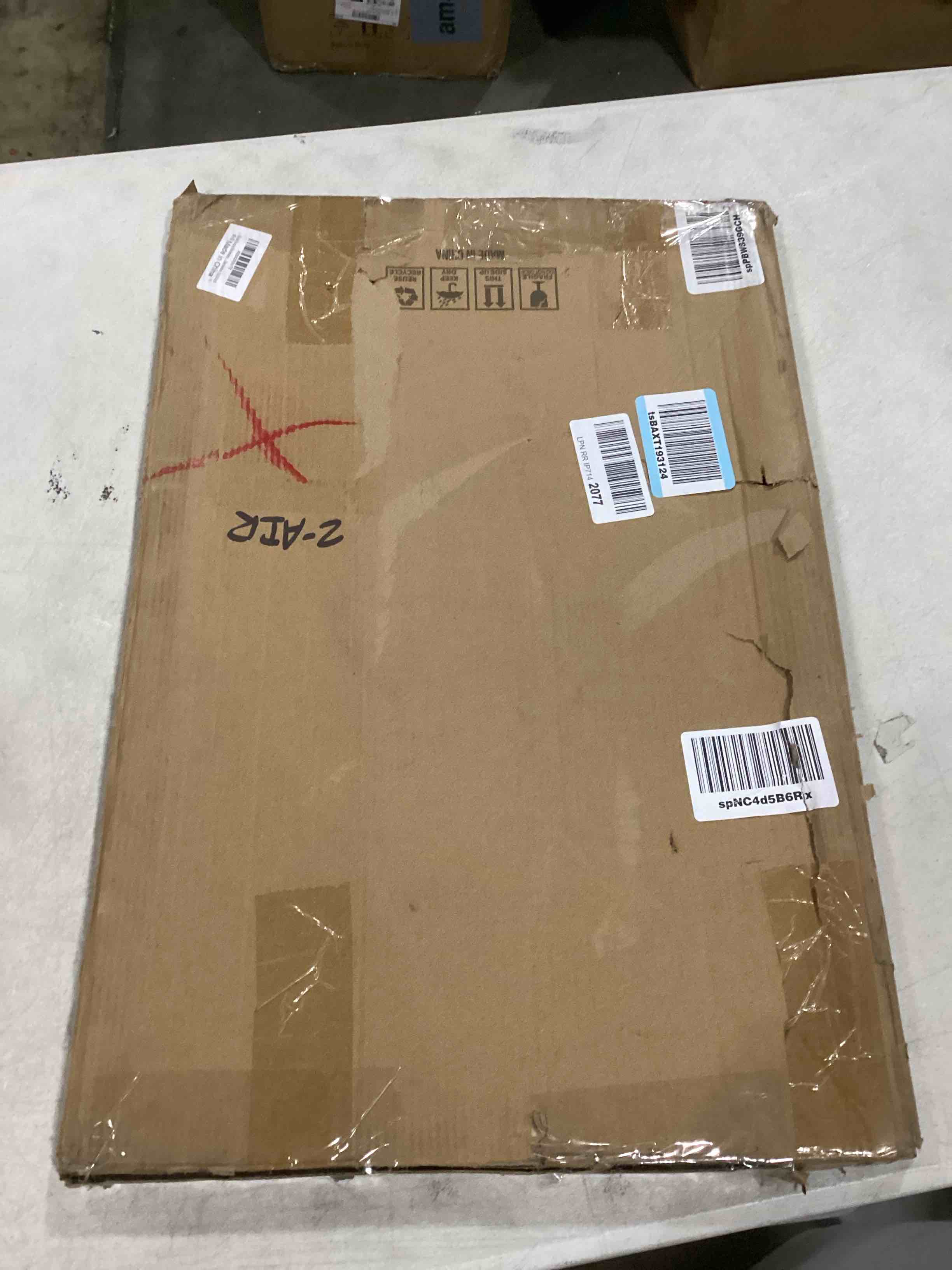 https://s3.amazonaws.com/lotting-images-prod/bidfta/YEL5862617_1721324145486.jpeg
