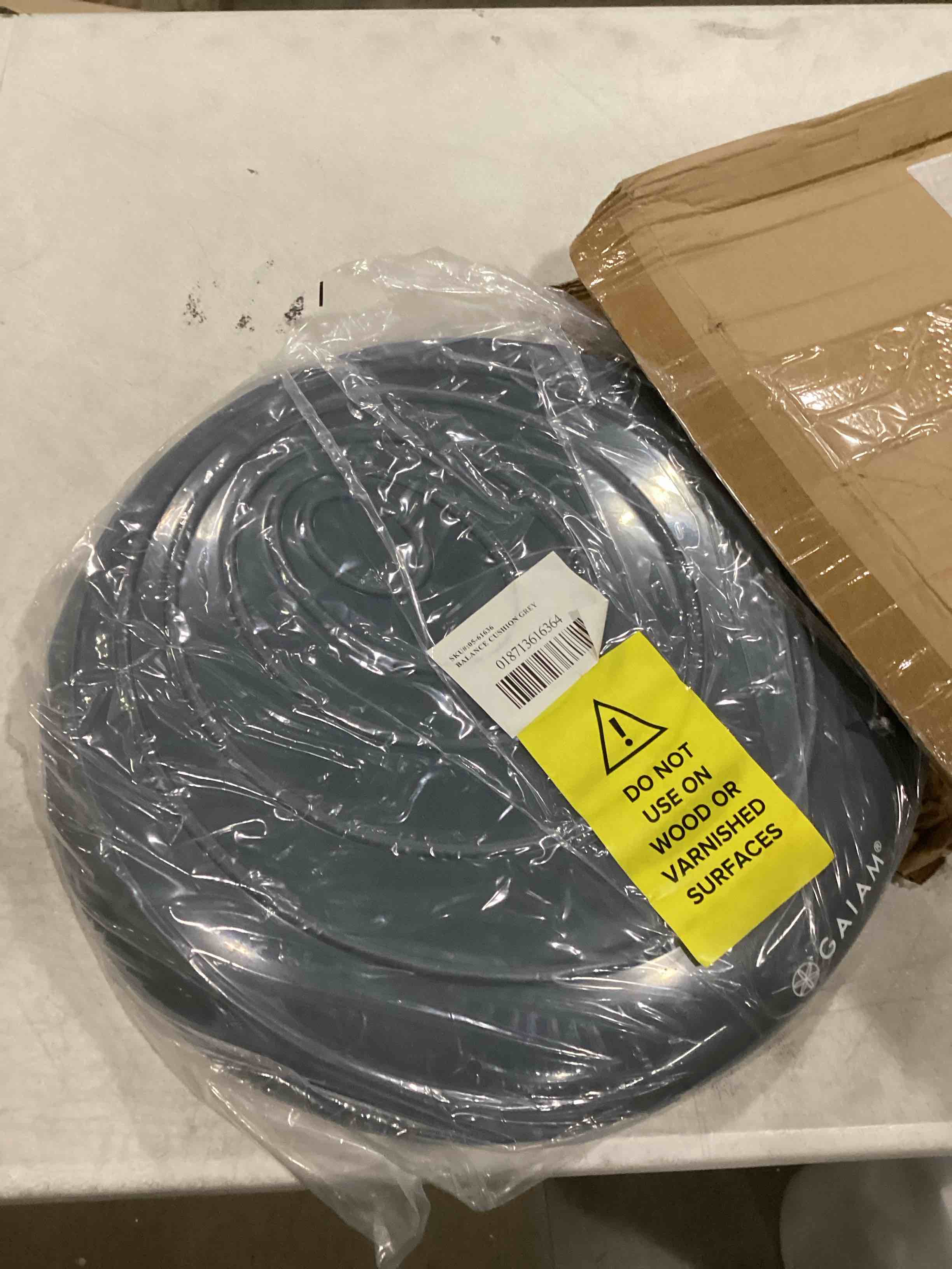 https://s3.amazonaws.com/lotting-images-prod/bidfta/YEL5862663_1721387498276.jpeg