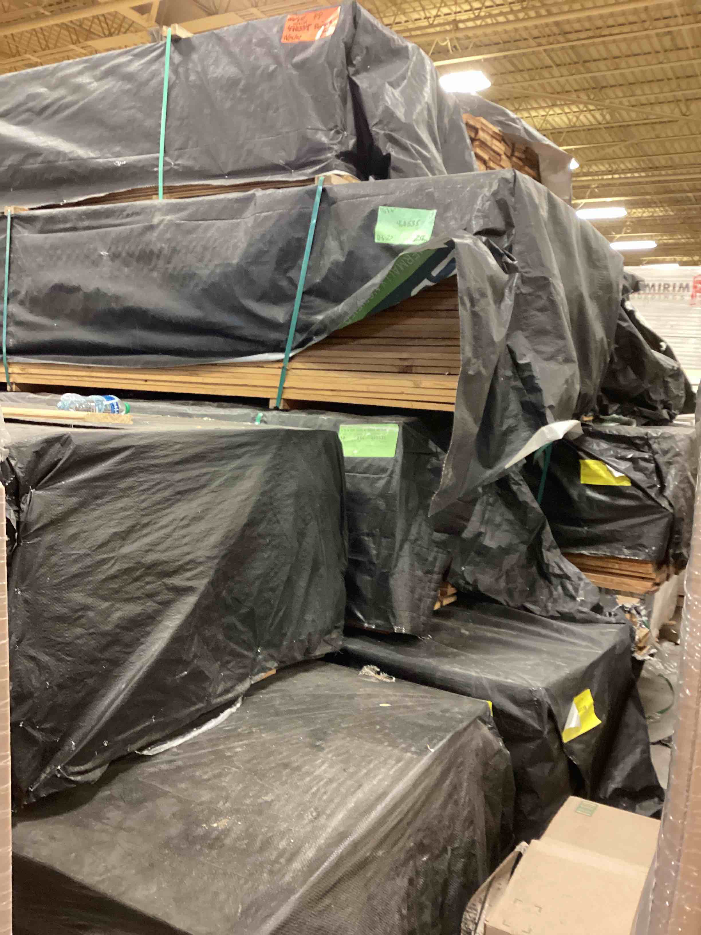 https://s3.amazonaws.com/lotting-images-prod/bidfta/YEL5876484_1710855903124.jpeg