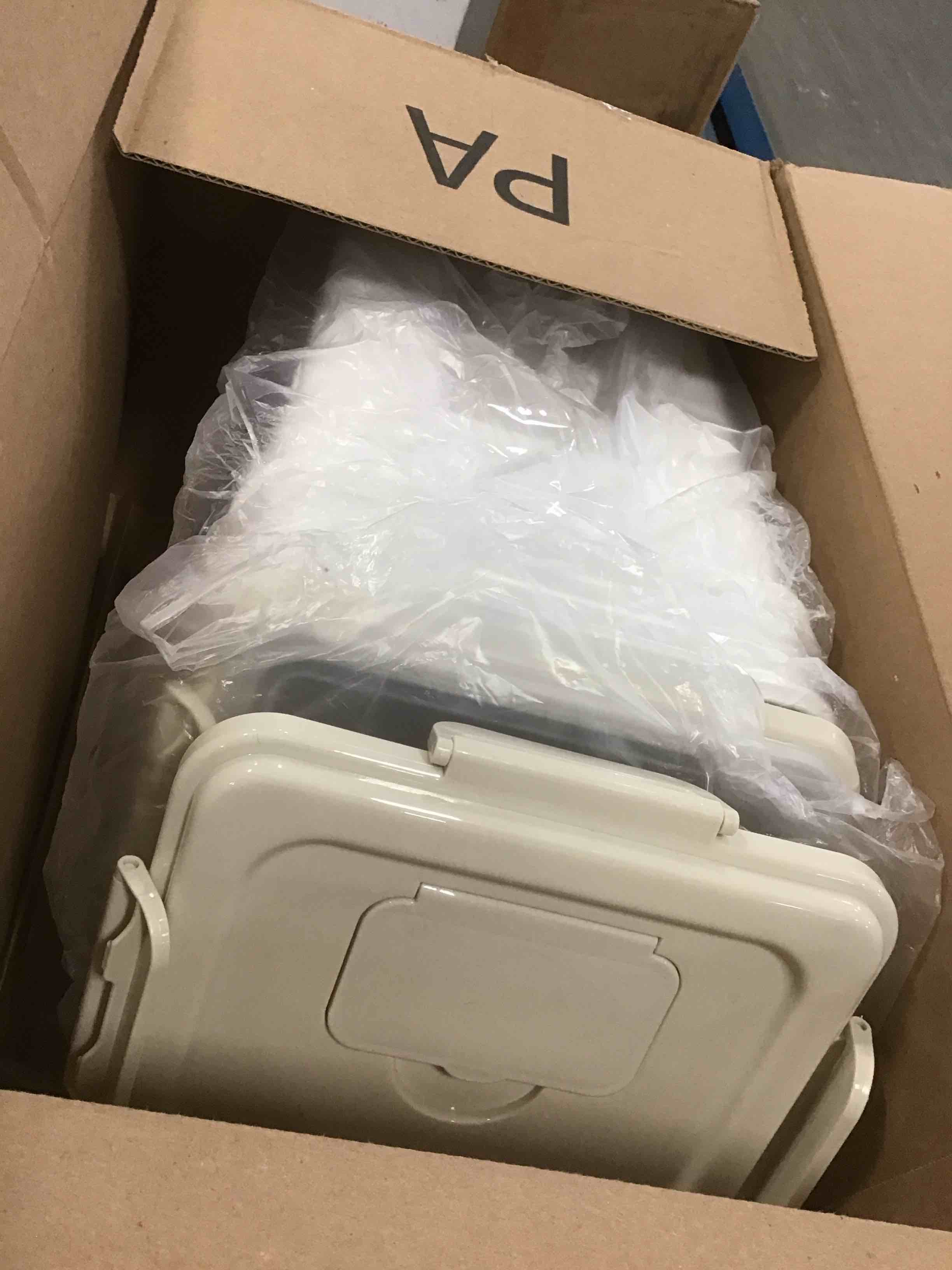 https://s3.amazonaws.com/lotting-images-prod/bidfta/YEL5901797_1710951002901.jpeg