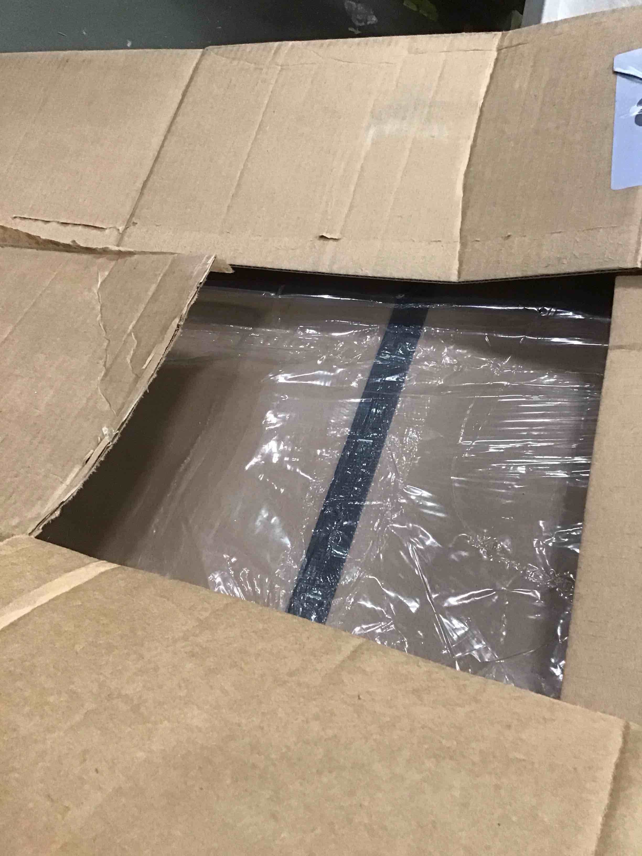 https://s3.amazonaws.com/lotting-images-prod/bidfta/YEL5901905_1711108206660.jpeg