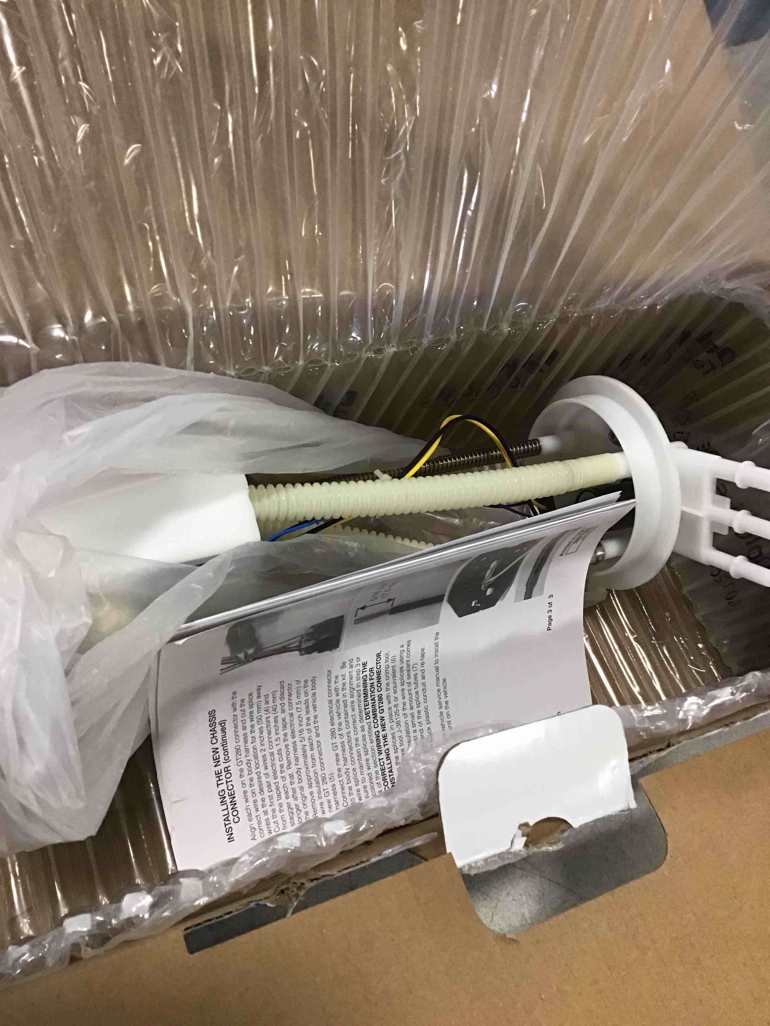 https://s3.amazonaws.com/lotting-images-prod/bidfta/YEL5902450_1711388722047.jpeg