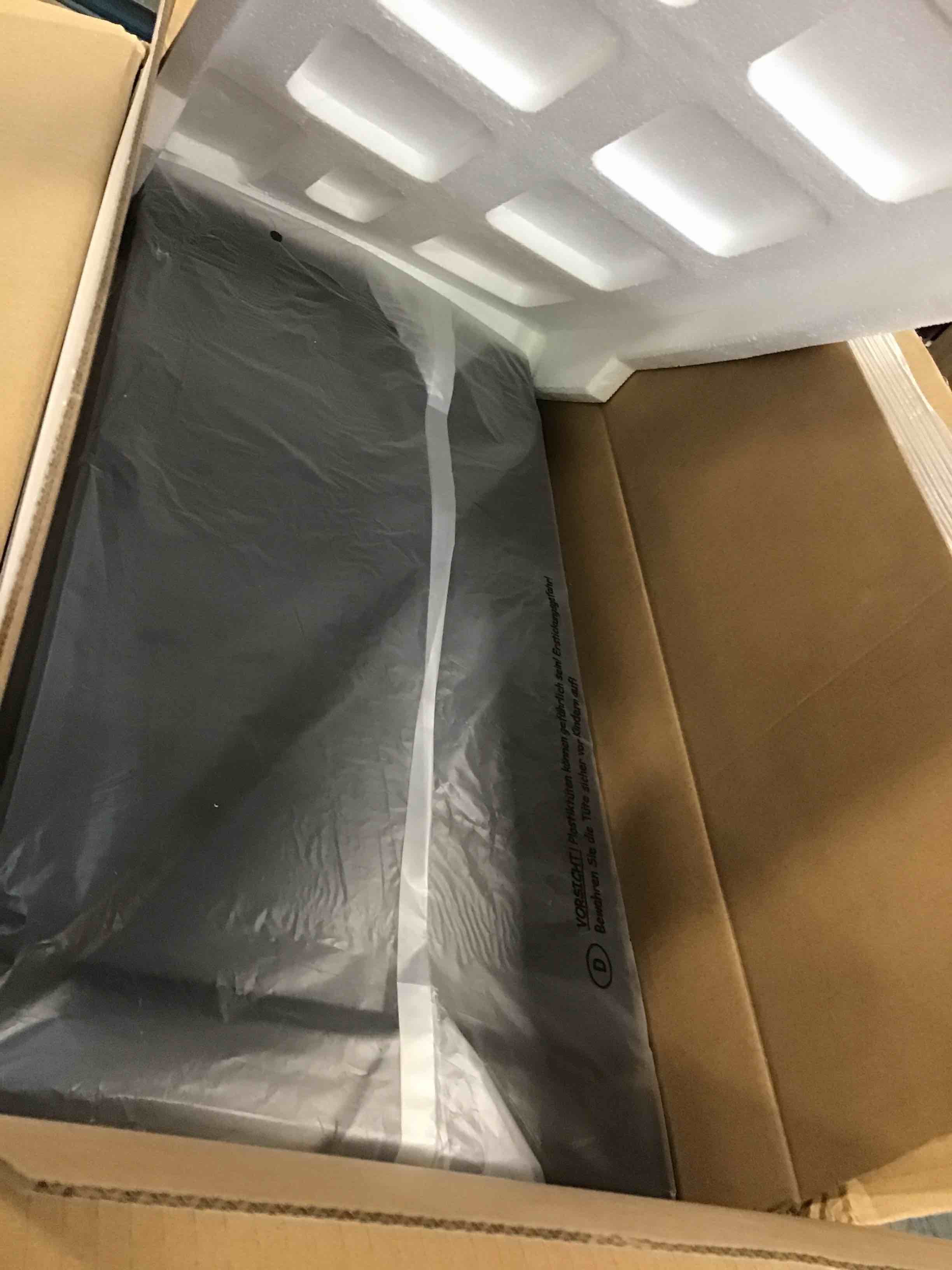 https://s3.amazonaws.com/lotting-images-prod/bidfta/YEL5902970_1710940008526.jpeg