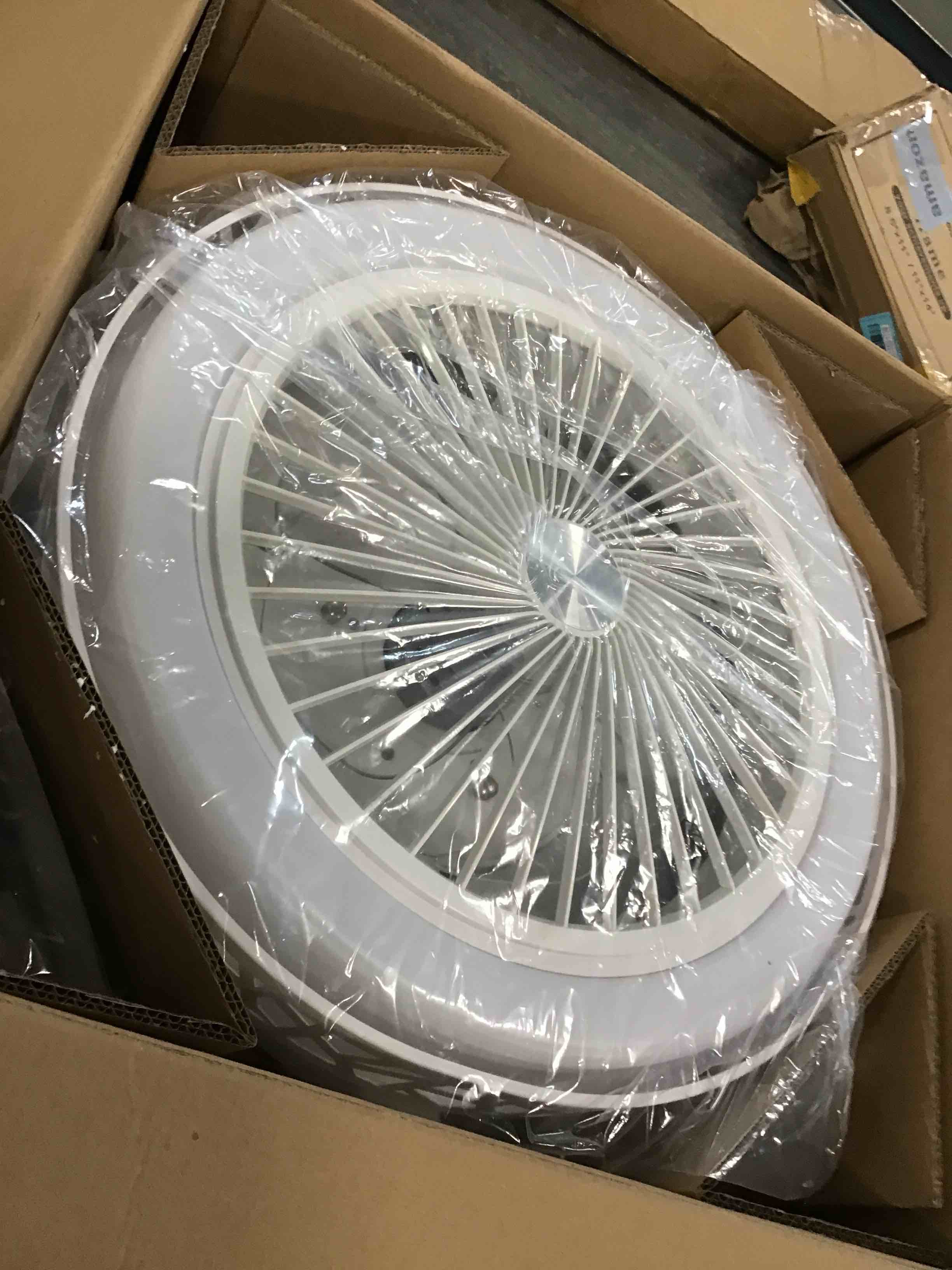 https://s3.amazonaws.com/lotting-images-prod/bidfta/YEL5902974_1710940317833.jpeg