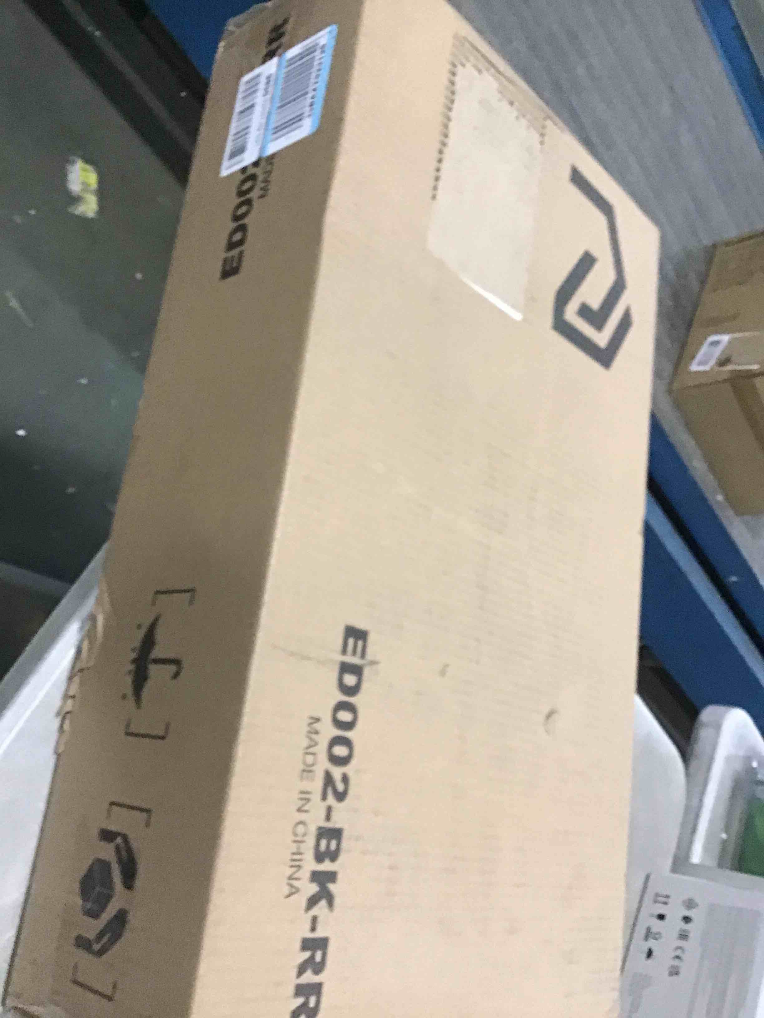 https://s3.amazonaws.com/lotting-images-prod/bidfta/YEL5903808_1711113639132.jpeg