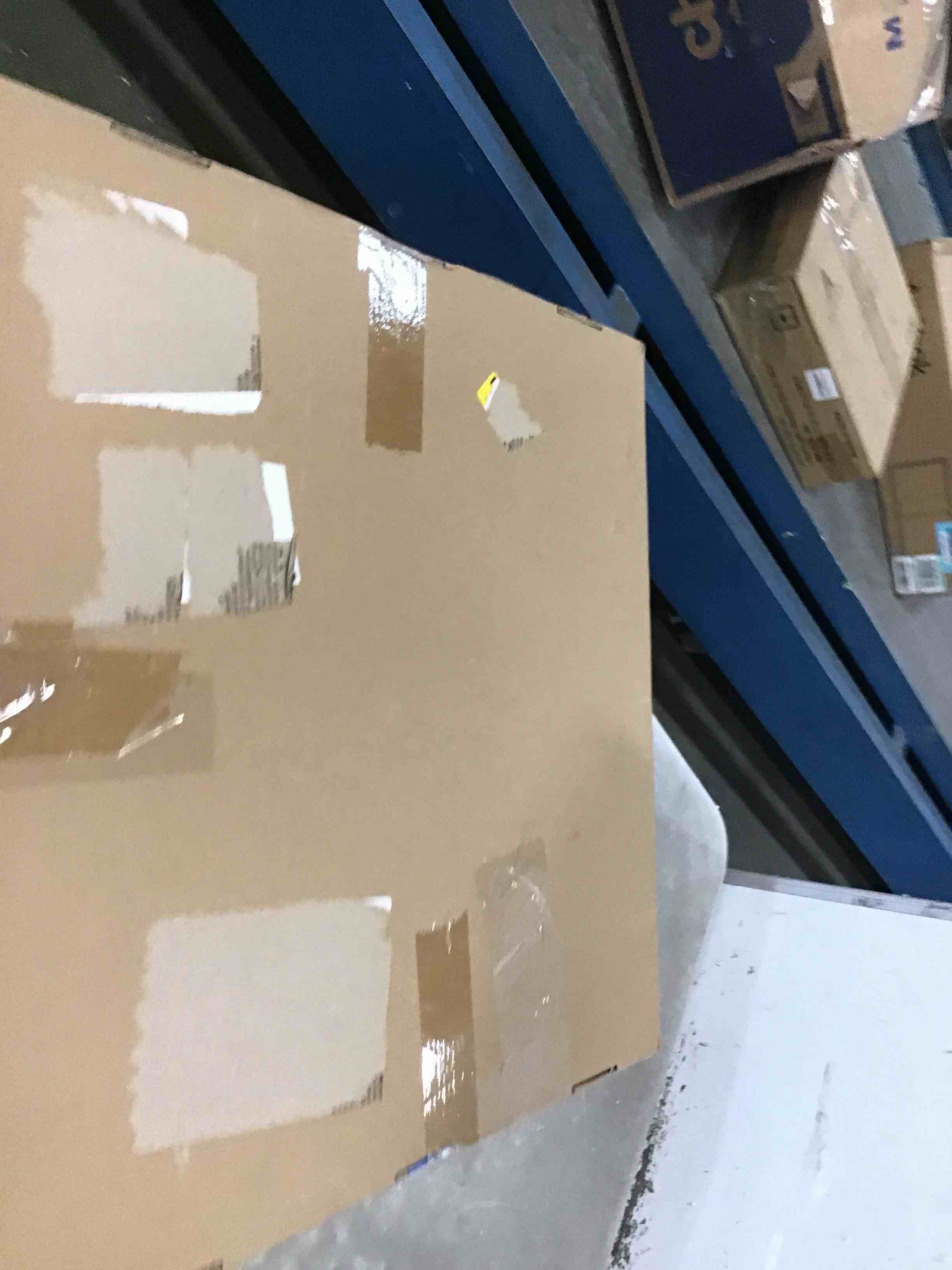 https://s3.amazonaws.com/lotting-images-prod/bidfta/YEL5904195_1711201072379.jpeg