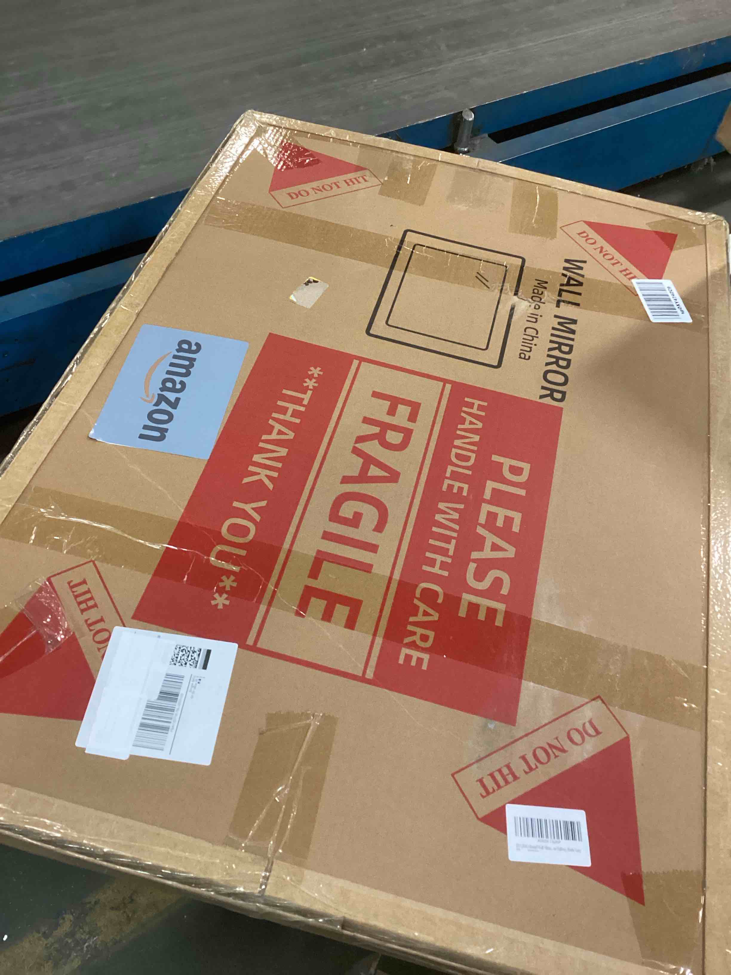 https://s3.amazonaws.com/lotting-images-prod/bidfta/YEL5904715_1710936788004.jpeg