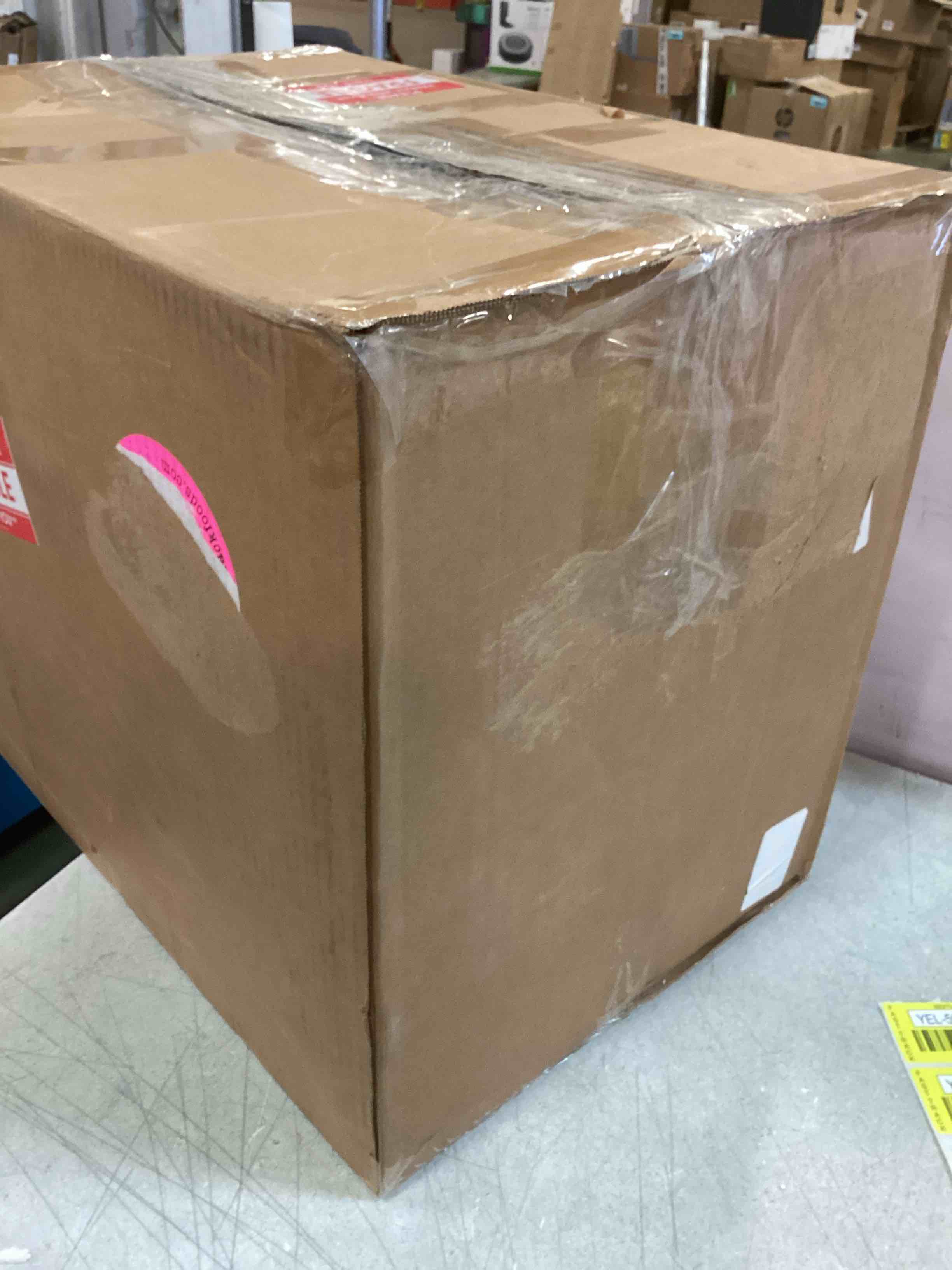 https://s3.amazonaws.com/lotting-images-prod/bidfta/YEL5904879_1710963338437.jpeg