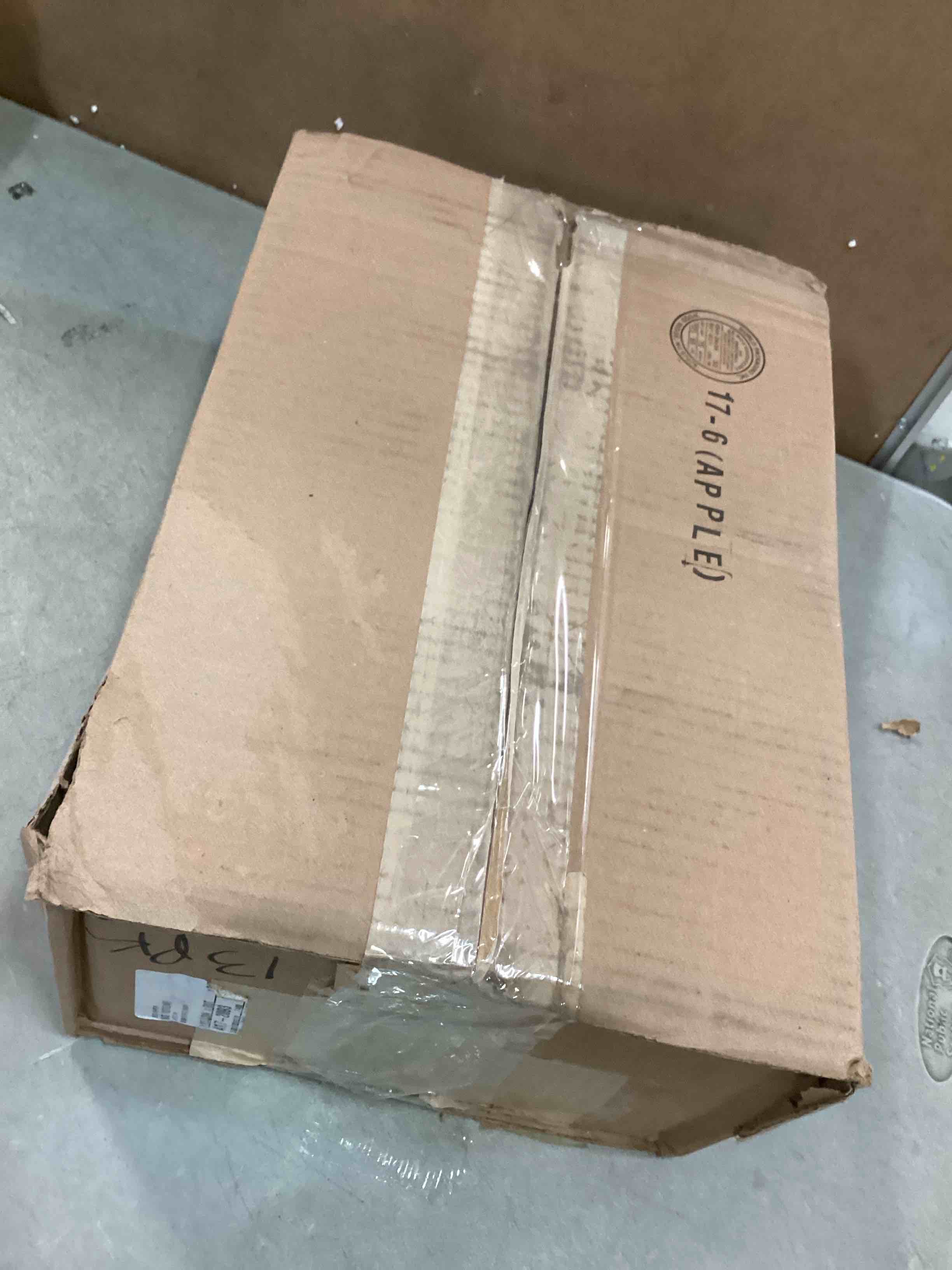 https://s3.amazonaws.com/lotting-images-prod/bidfta/YEL5905029_1711035742271.jpeg
