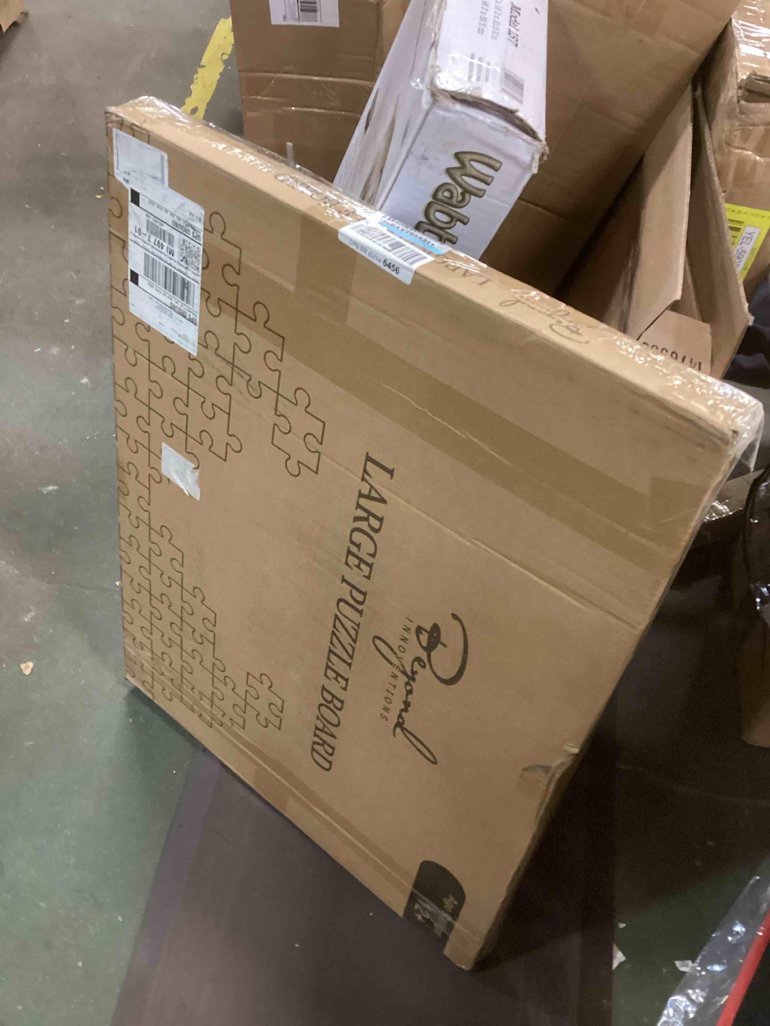 https://s3.amazonaws.com/lotting-images-prod/bidfta/YEL5905511_1711459529506.jpeg