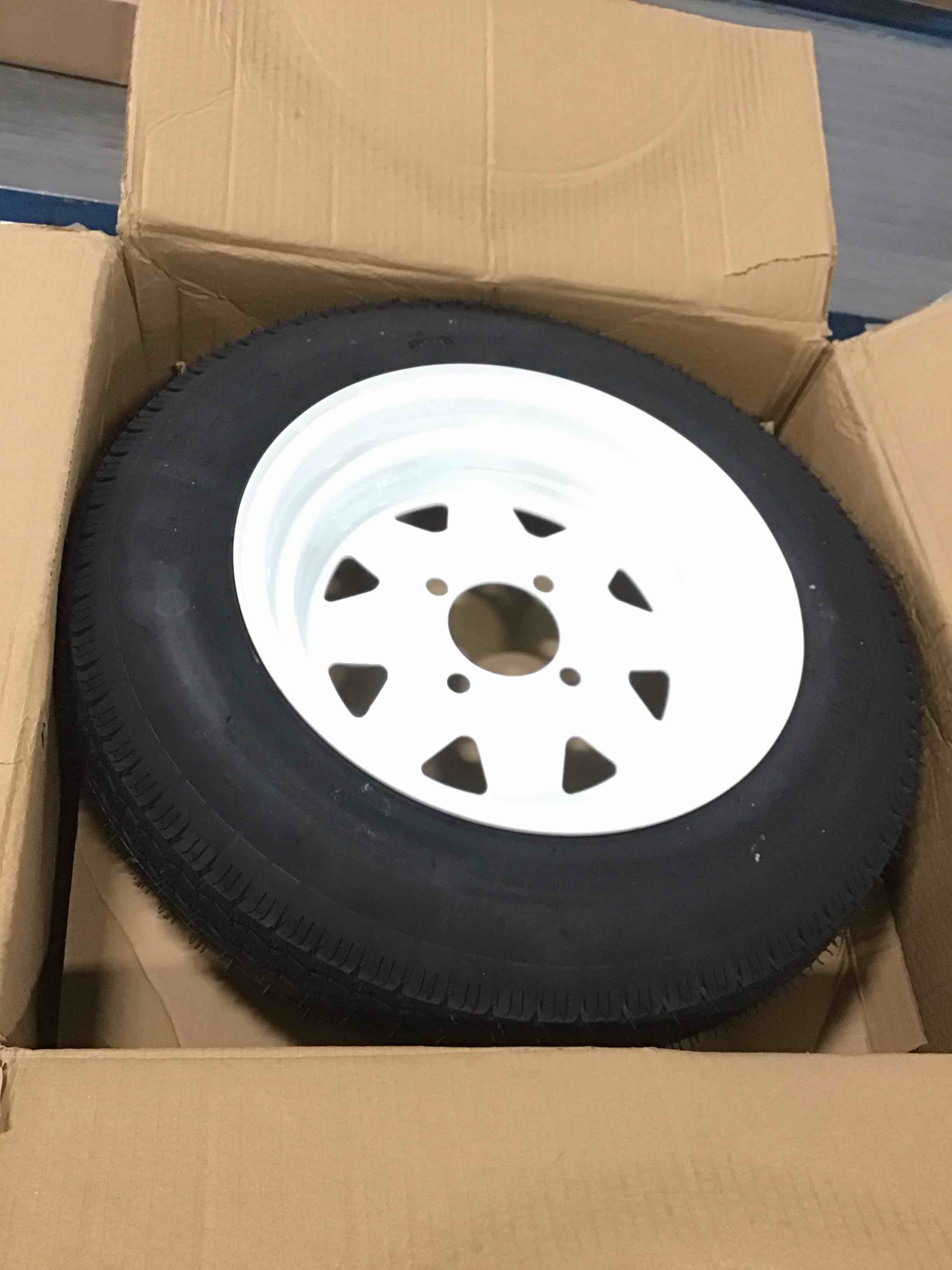https://s3.amazonaws.com/lotting-images-prod/bidfta/YEL5905913_1711567890569.jpeg